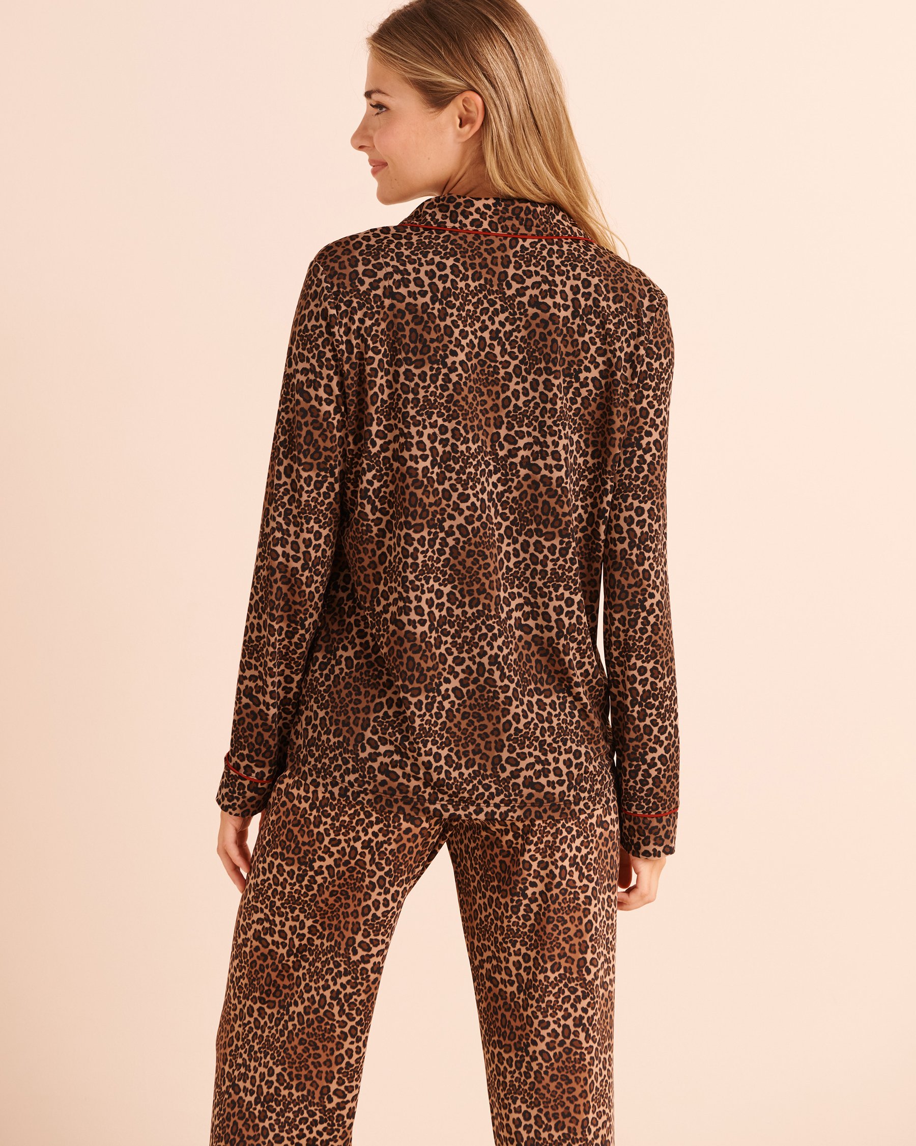 LA VIE EN ROSE Leopard Print Long Sleeve Button-down Shirt Leopard 60100218 - View4