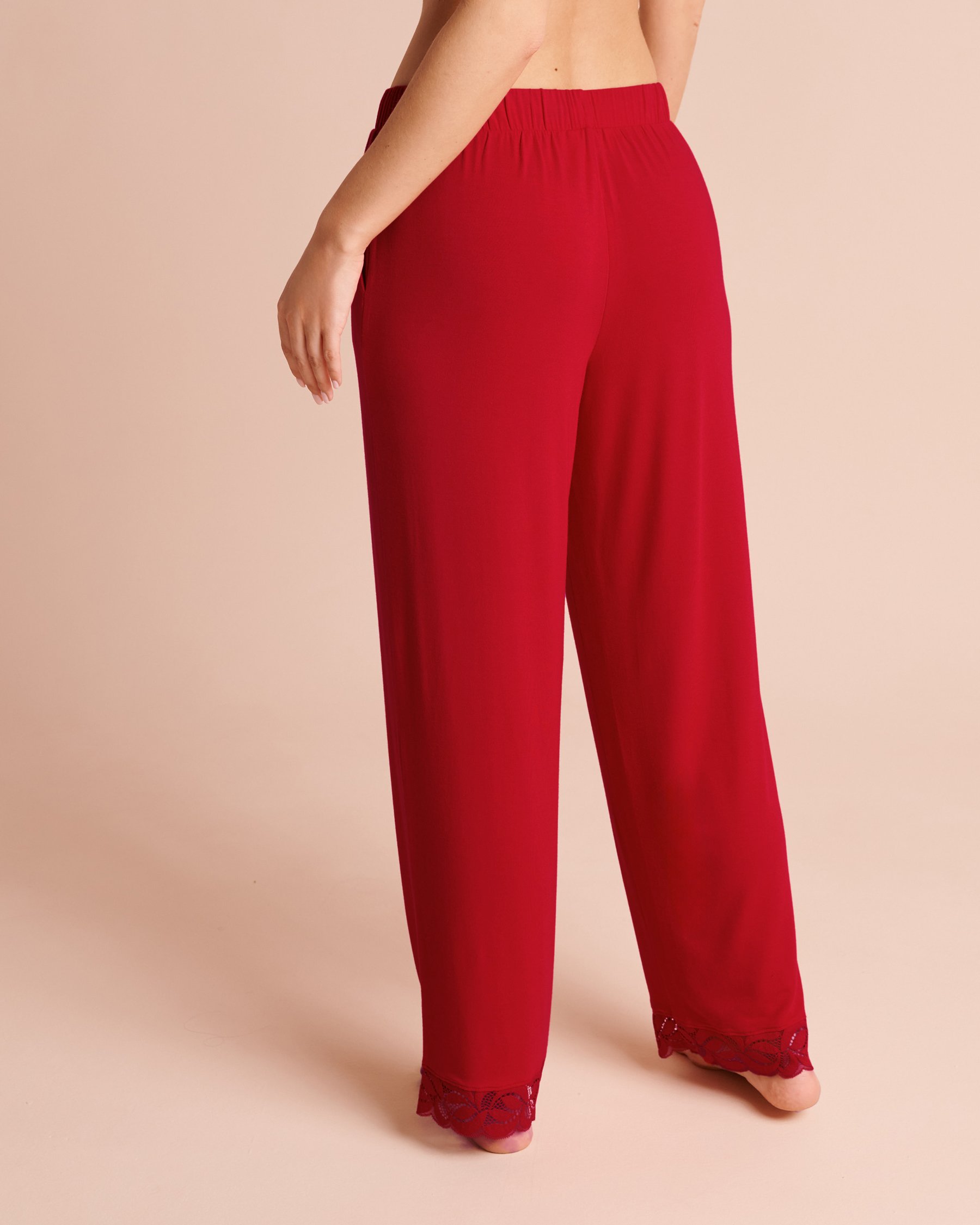 LA VIE EN ROSE Pantalon en modal à bordures en dentelle Rouge sucre d'orge 60200212 - View2