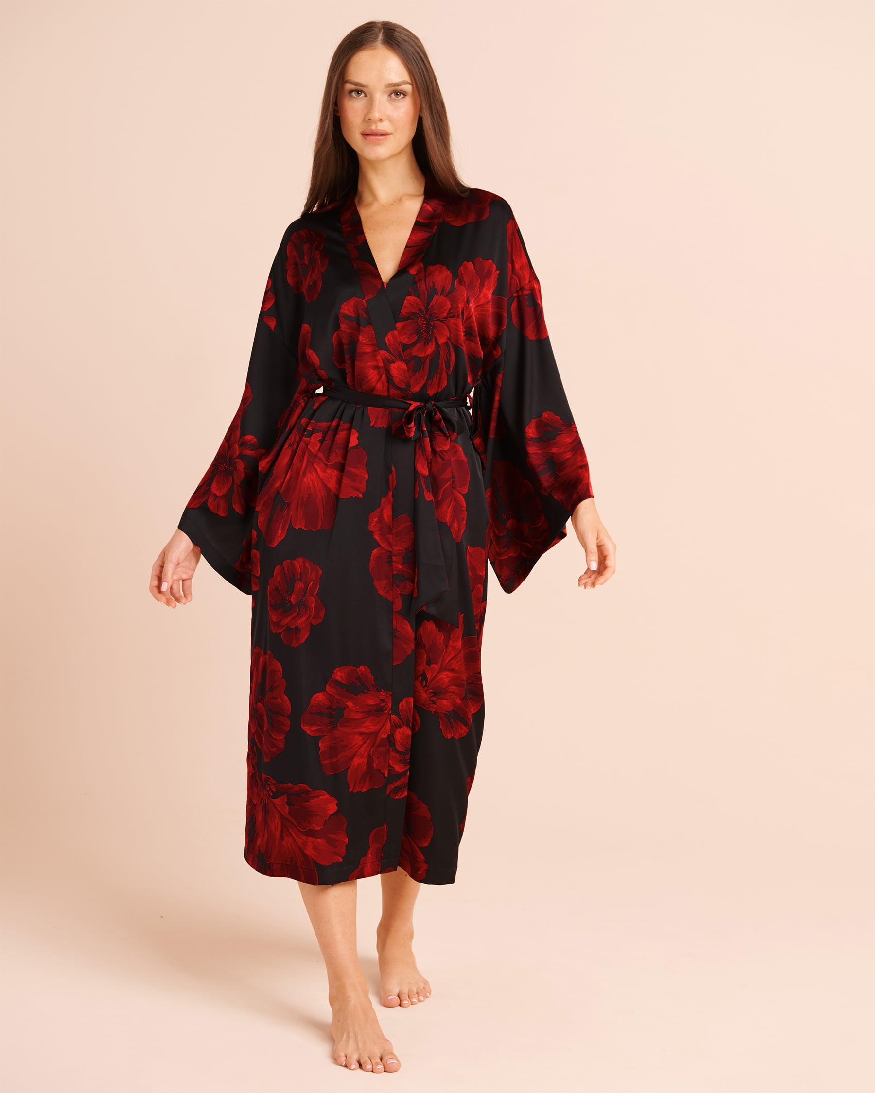 LA VIE EN ROSE Peony Print Long Satin Kimono Black/Red Floral 60600131 - View1