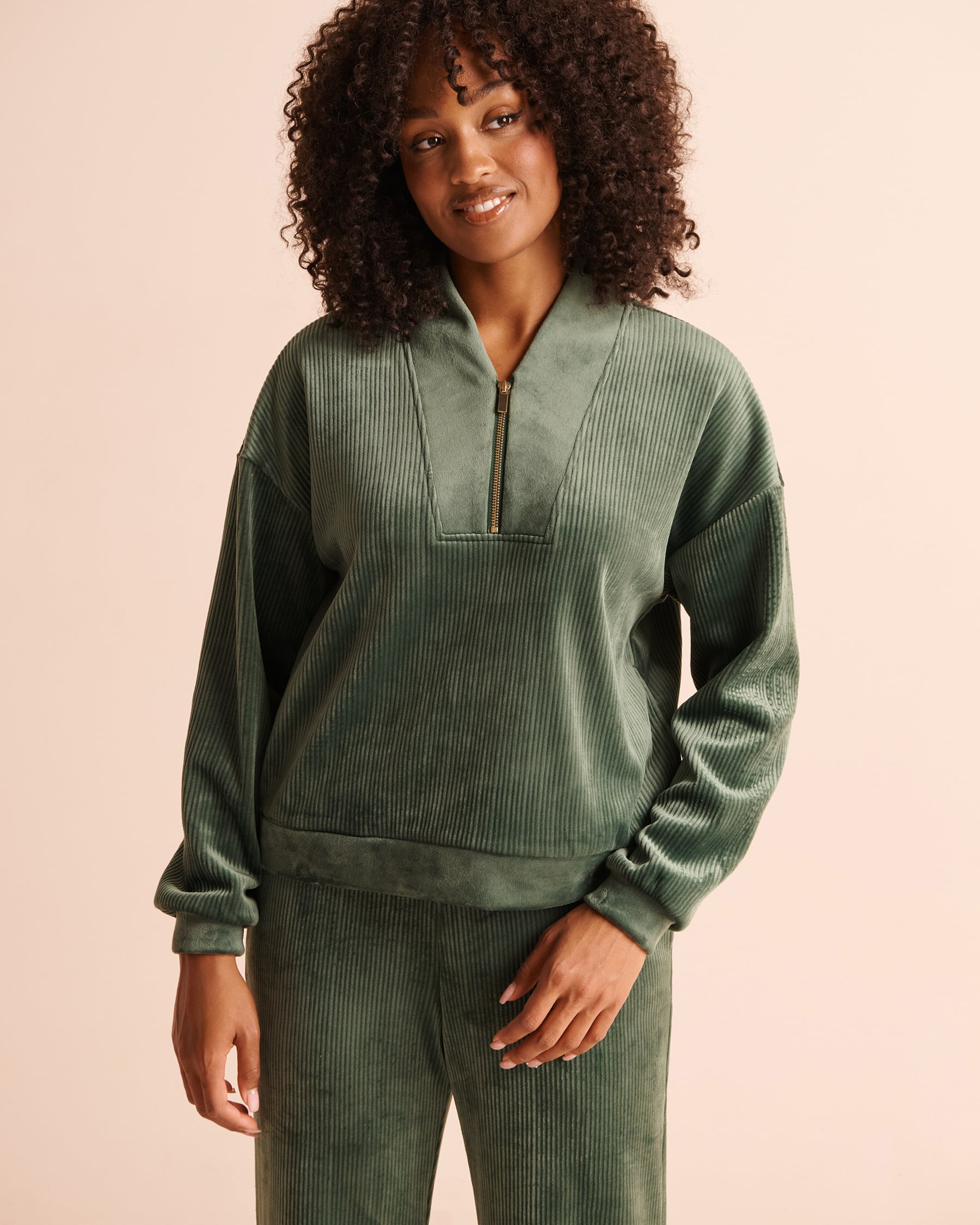 LA VIE EN ROSE Heavy Ribbed Half-zip Sweatshirt Jungle Green 50100150 - View1