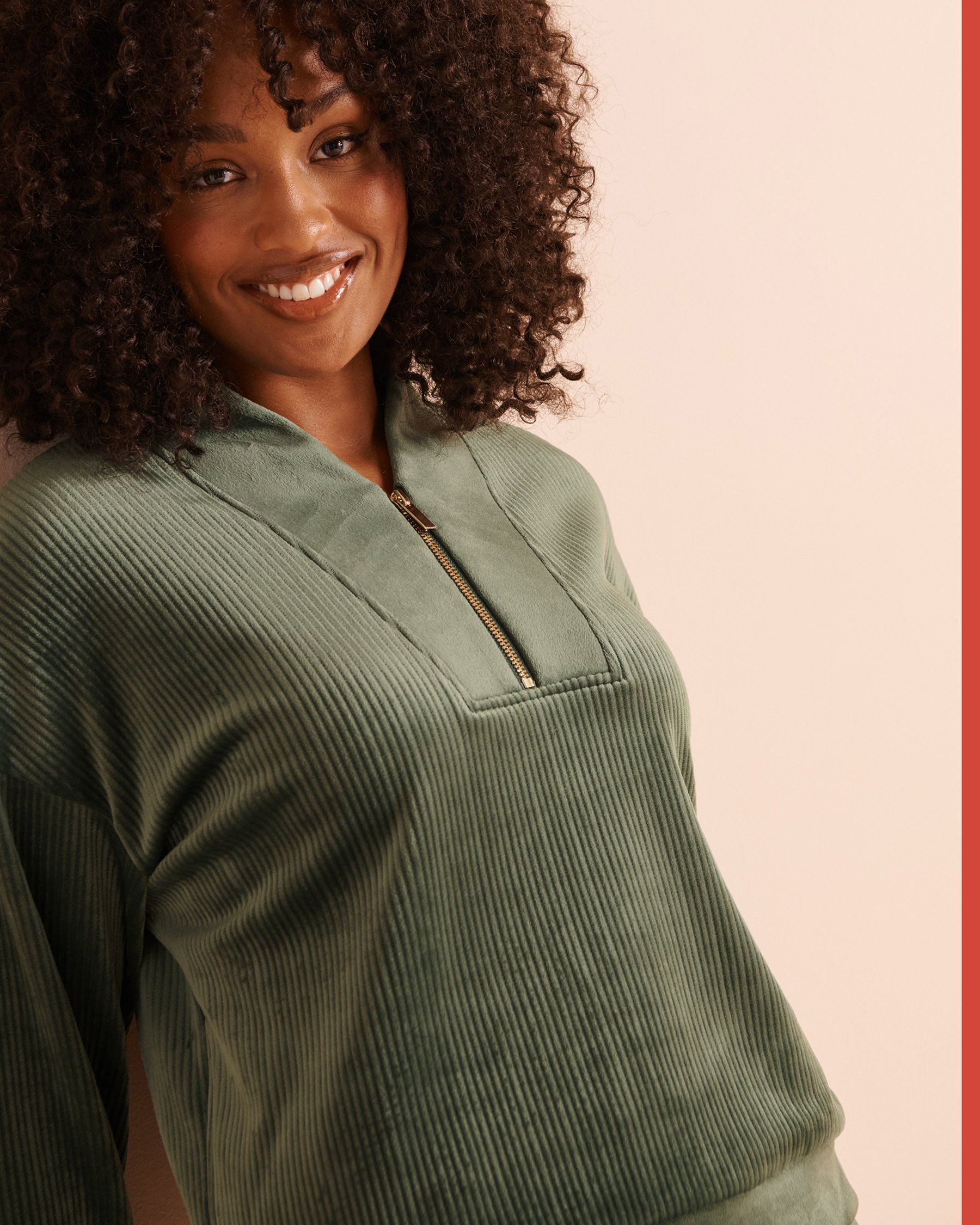 LA VIE EN ROSE Heavy Ribbed Half-zip Sweatshirt Jungle Green 50100150 - View3