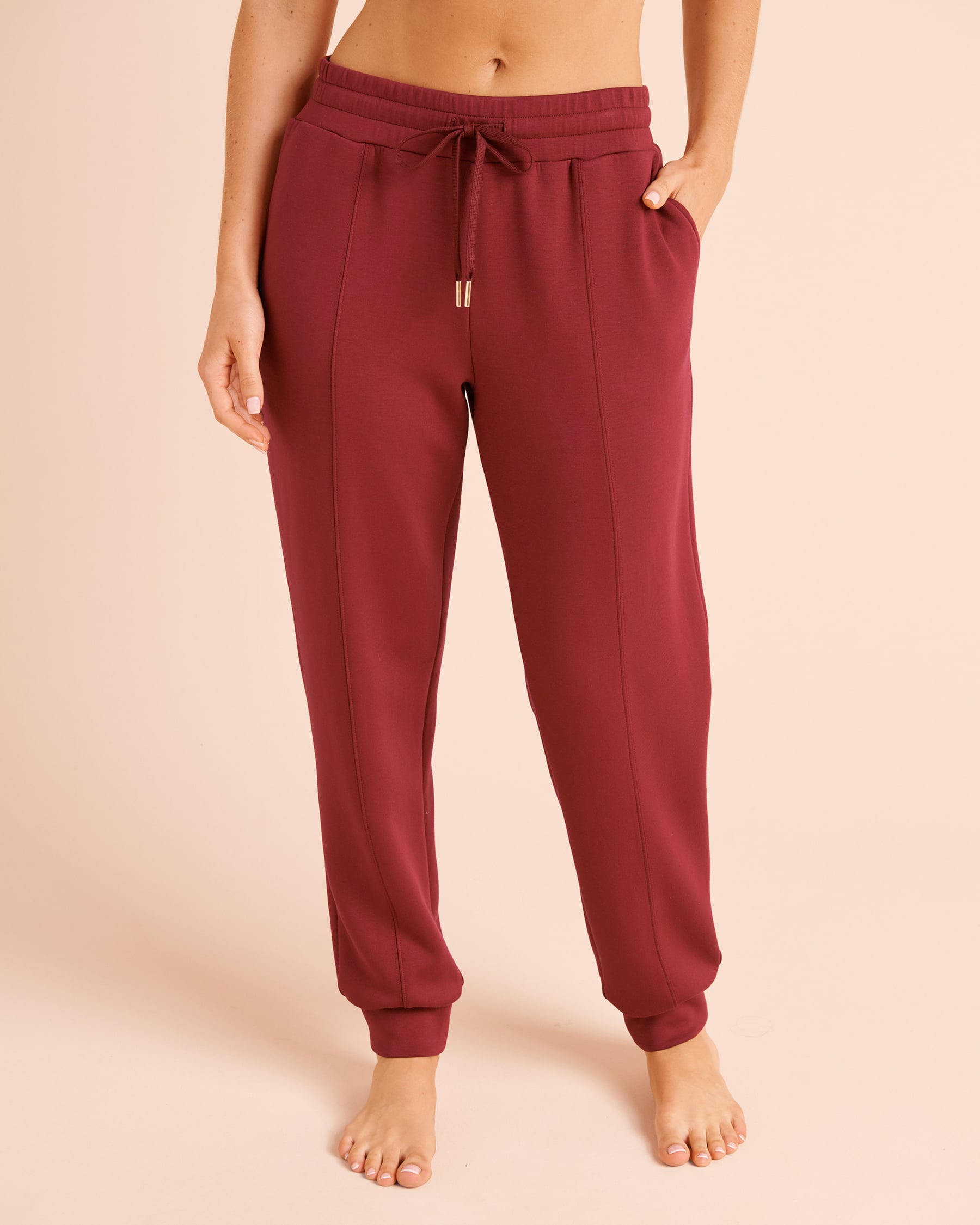LA VIE EN ROSE Scuba Knit Jogger Pants Burgundy 50200129 - View1