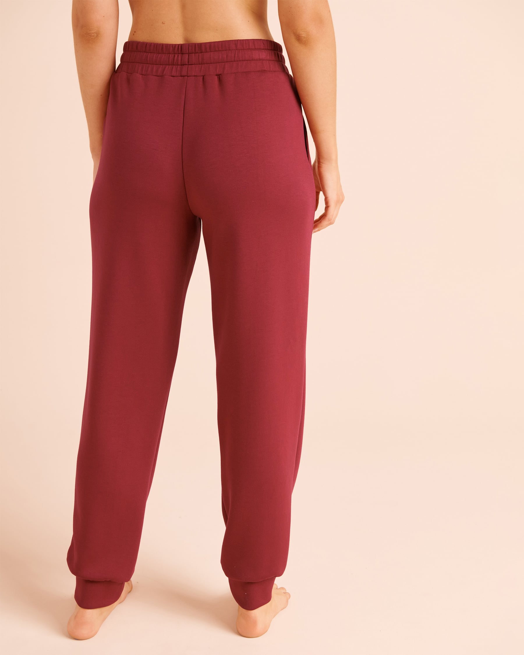 LA VIE EN ROSE Scuba Knit Jogger Pants Burgundy 50200129 - View2