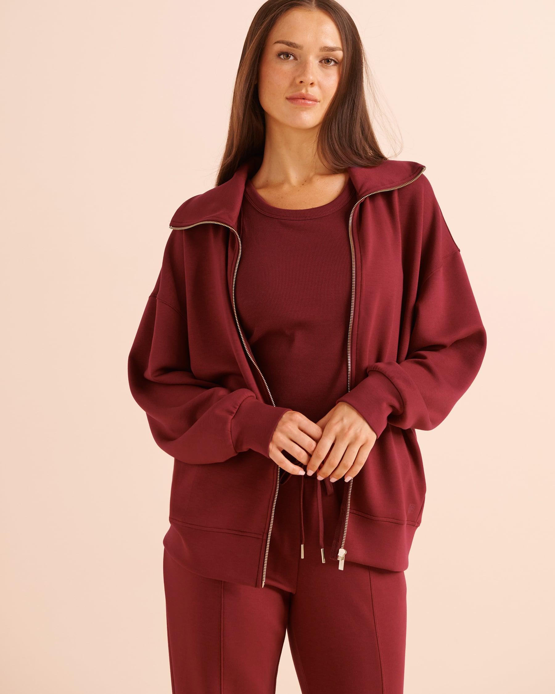 LA VIE EN ROSE Scuba Knit Zip-Up Sweatshirt Burgundy 50100148 - View3
