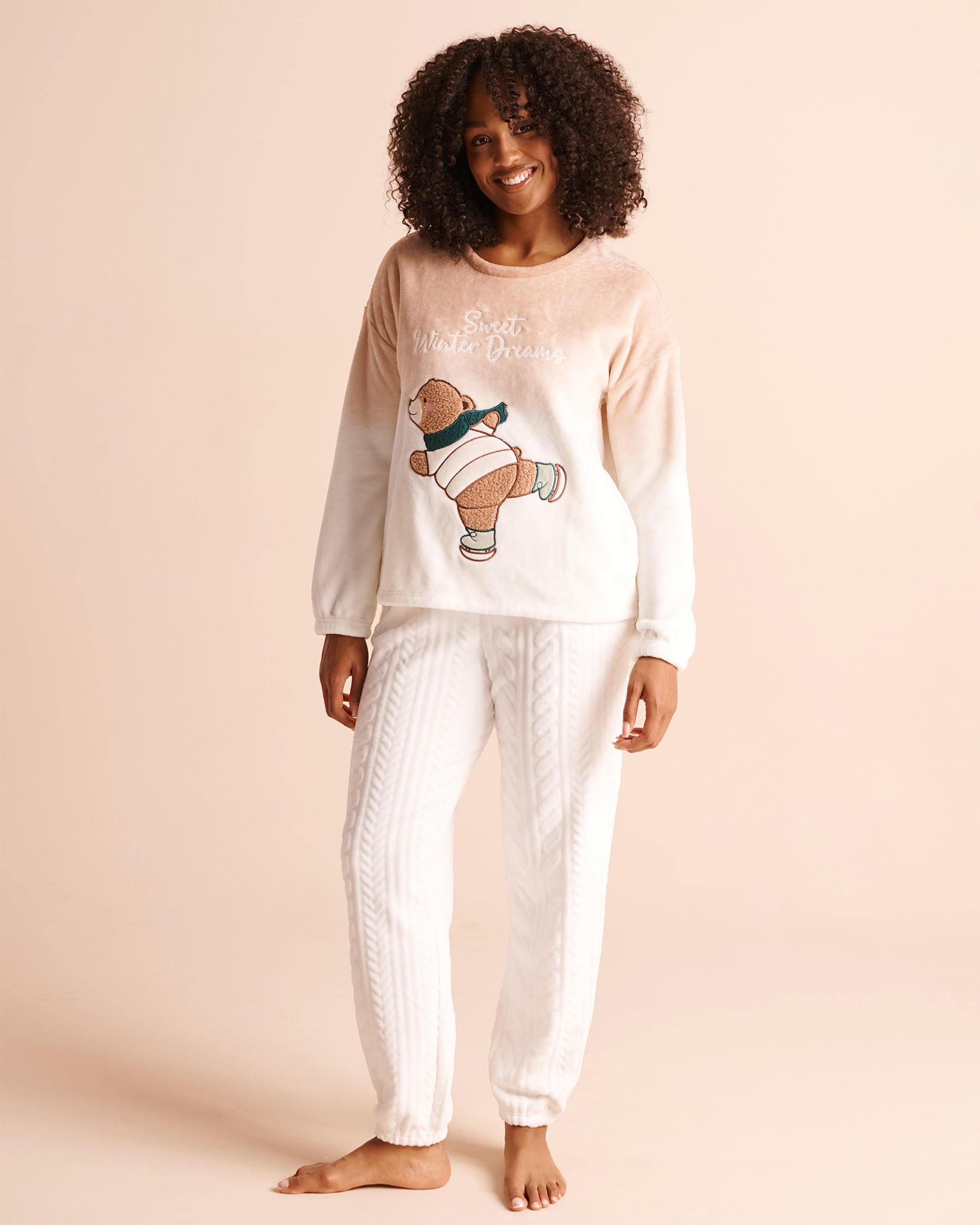 LA VIE EN ROSE Ensemble pyjama en peluche douce broderie ourson Ourson/Tricot 40400109 - View1