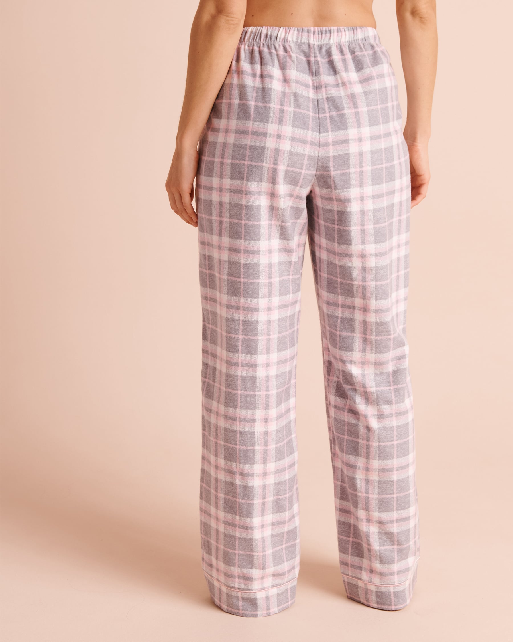 LA VIE EN ROSE Ensemble pyjama en flanelle carreaux gris Gris/Carreaux 40400103 - Voir5