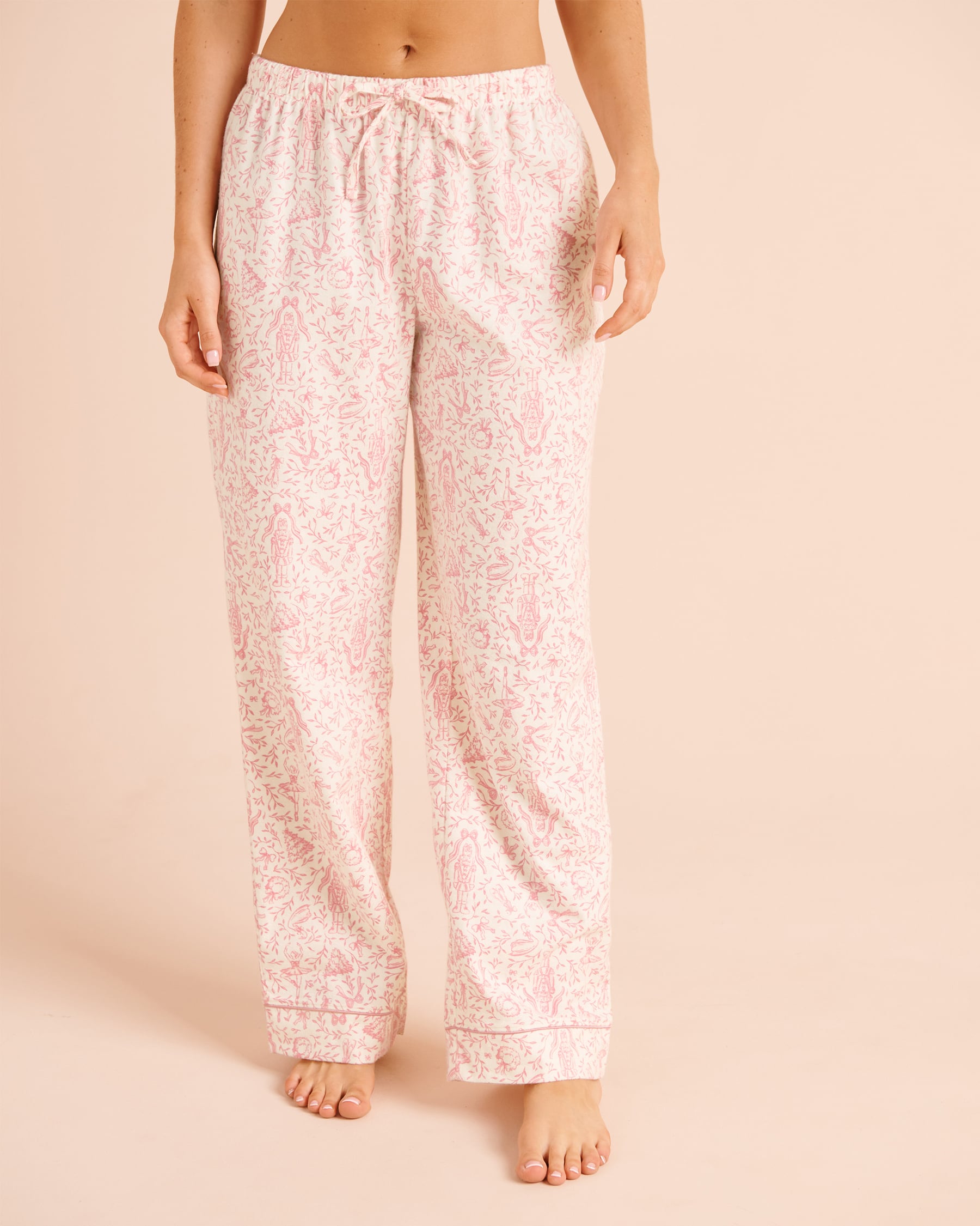 LA VIE EN ROSE Nutcracker Print Flannel Pajama Set Light Pink/Nutcracker 40400103 - View5