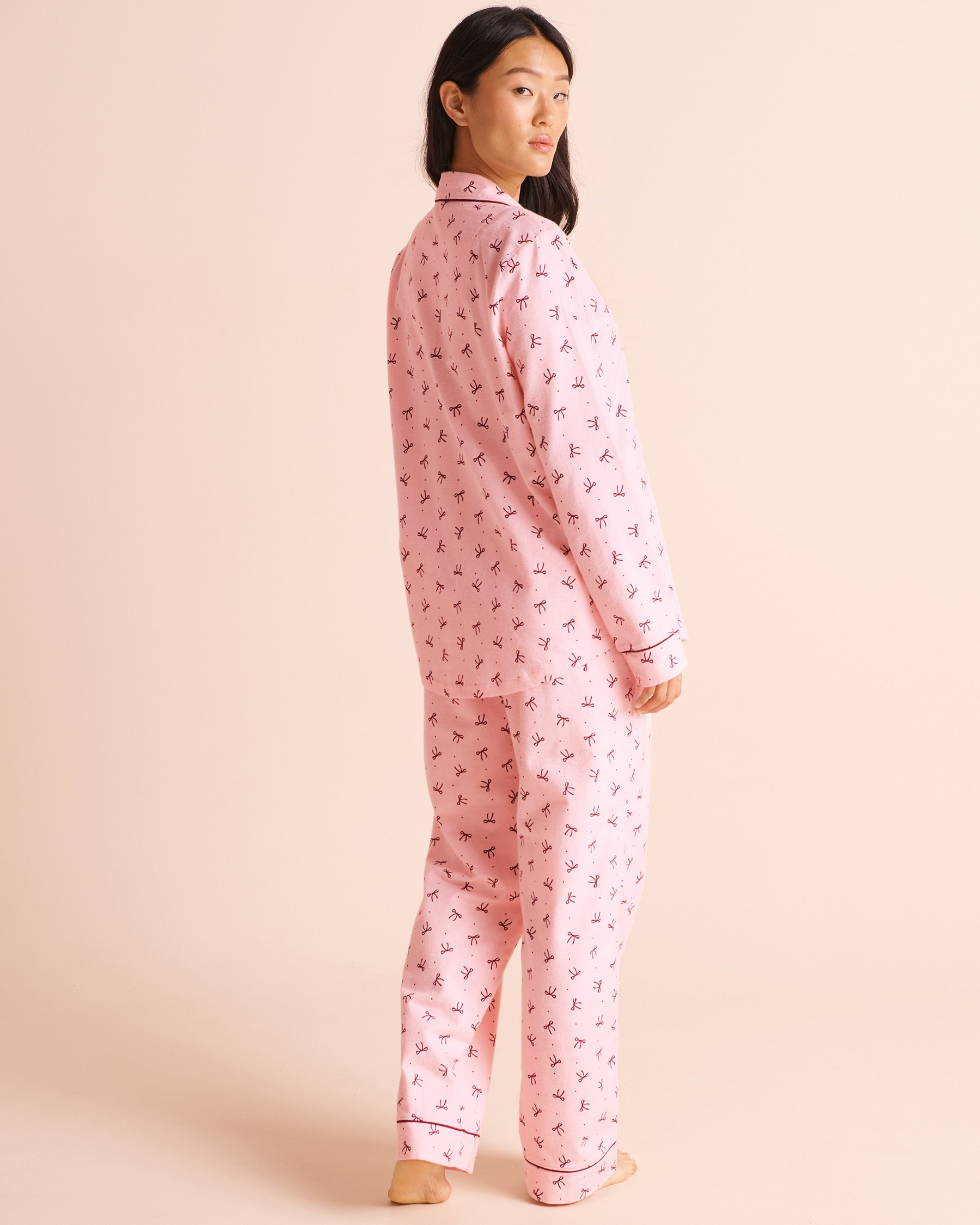 LA VIE EN ROSE Bow Print Flannel Pajama Set Pink/Bow 40400103 - View2