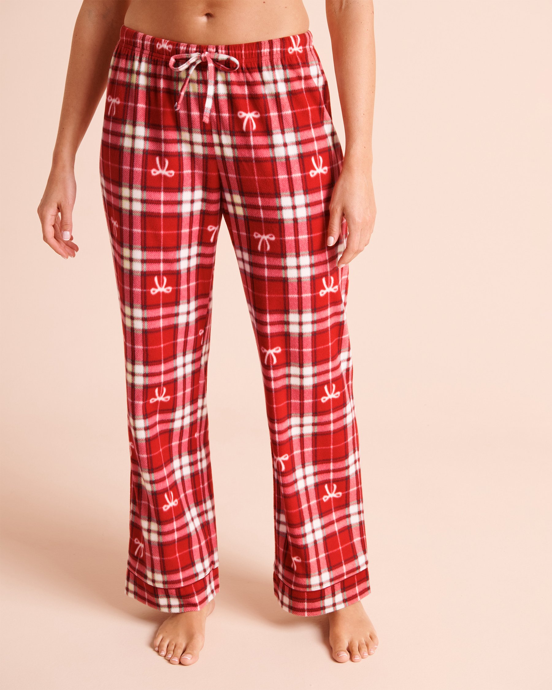 LA VIE EN ROSE Ensemble pyjama en polaire imprimé nœuds et carreaux Rouge/Carreaux 40400104 - View4