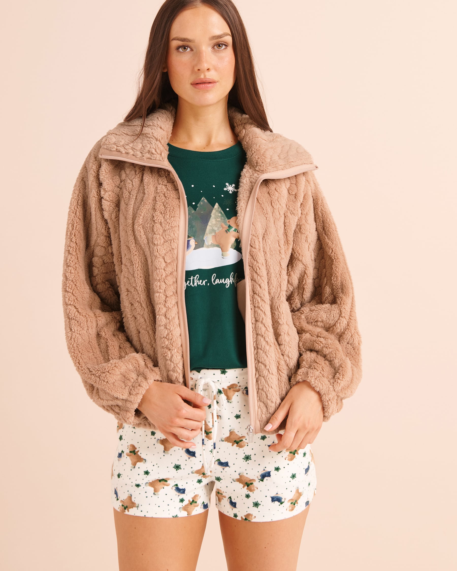 LA VIE EN ROSE Cable Plush Jacquard Zip-Up Sweater Warm Beige 40600237 - View4