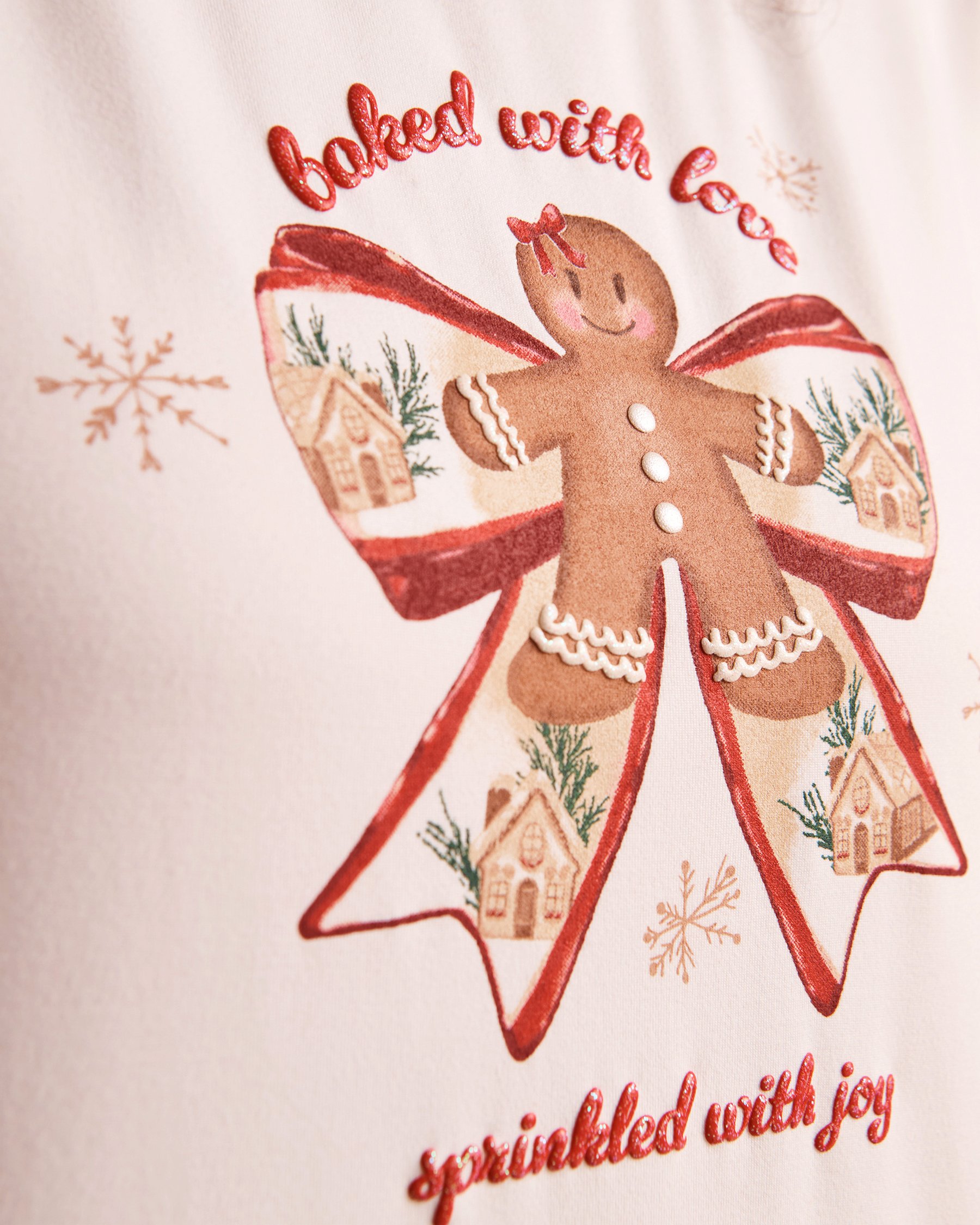 LA VIE EN ROSE Gingerbread Print Super Soft Short Sleeve T-shirt White 40100907 - View4