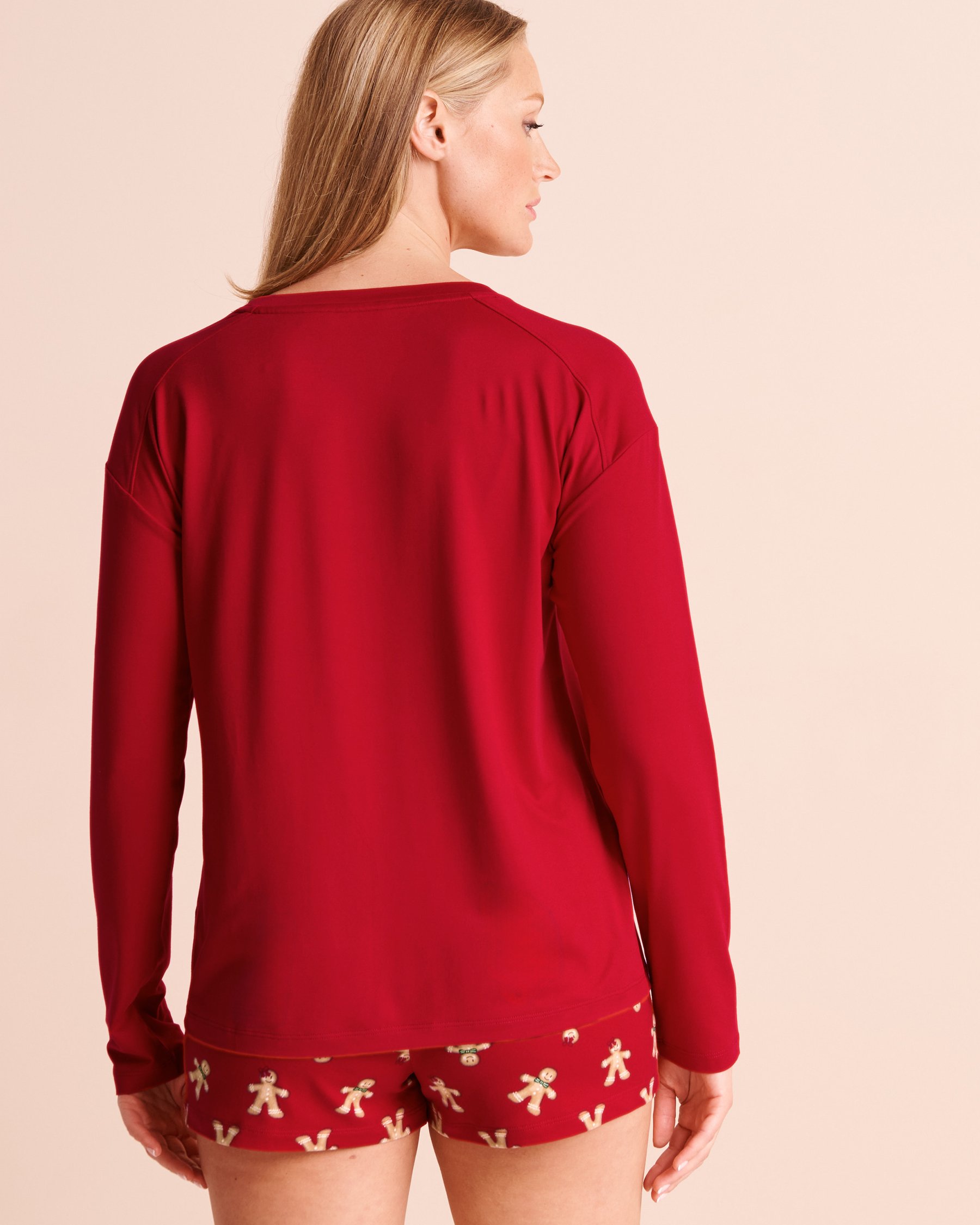 LA VIE EN ROSE Gingerbread Print Super Soft Long Sleeve Top Candy Cane Red 40100908 - View2