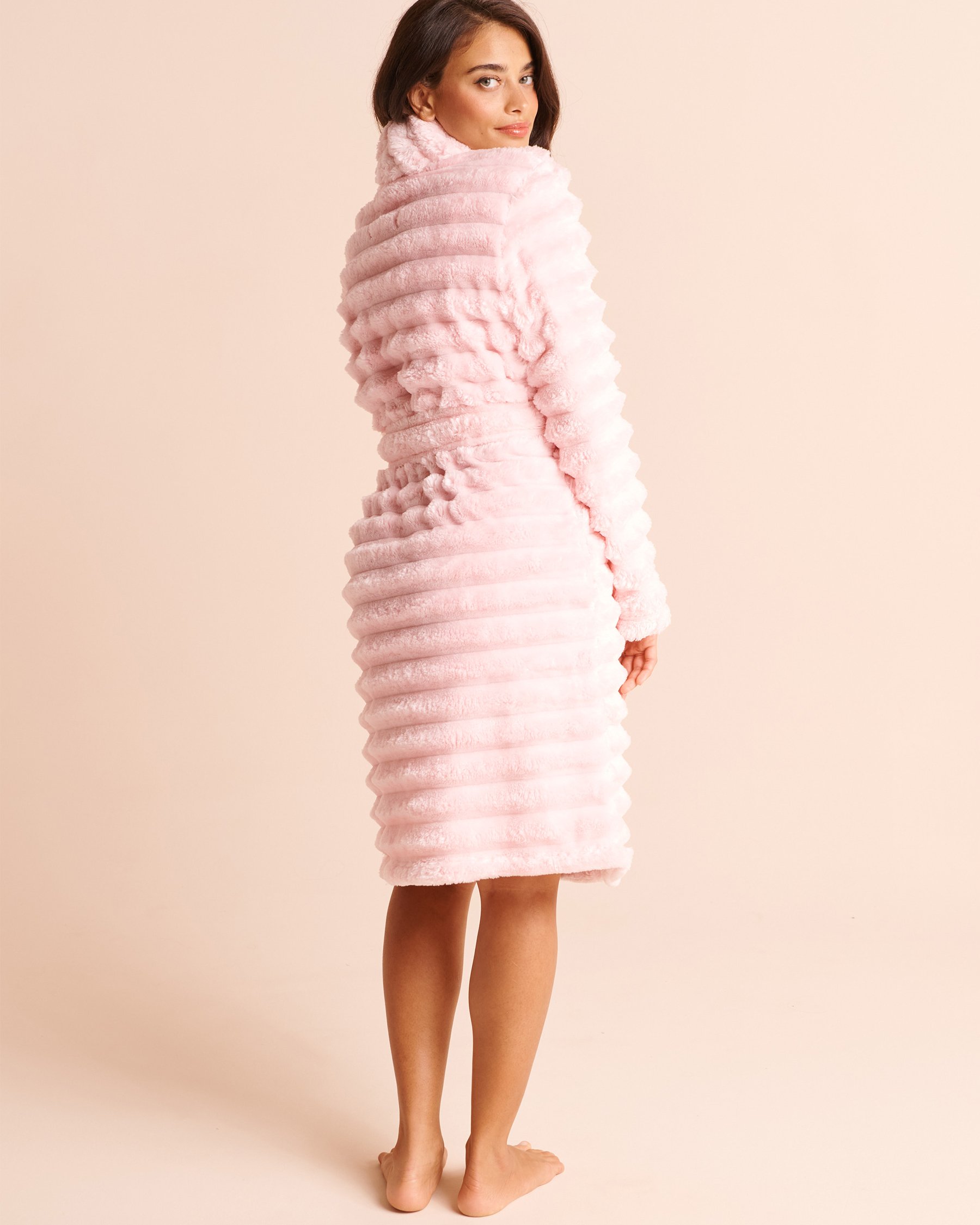 LA VIE EN ROSE Textured Stripe Plush Robe Frosted Pink 40600249 - View2