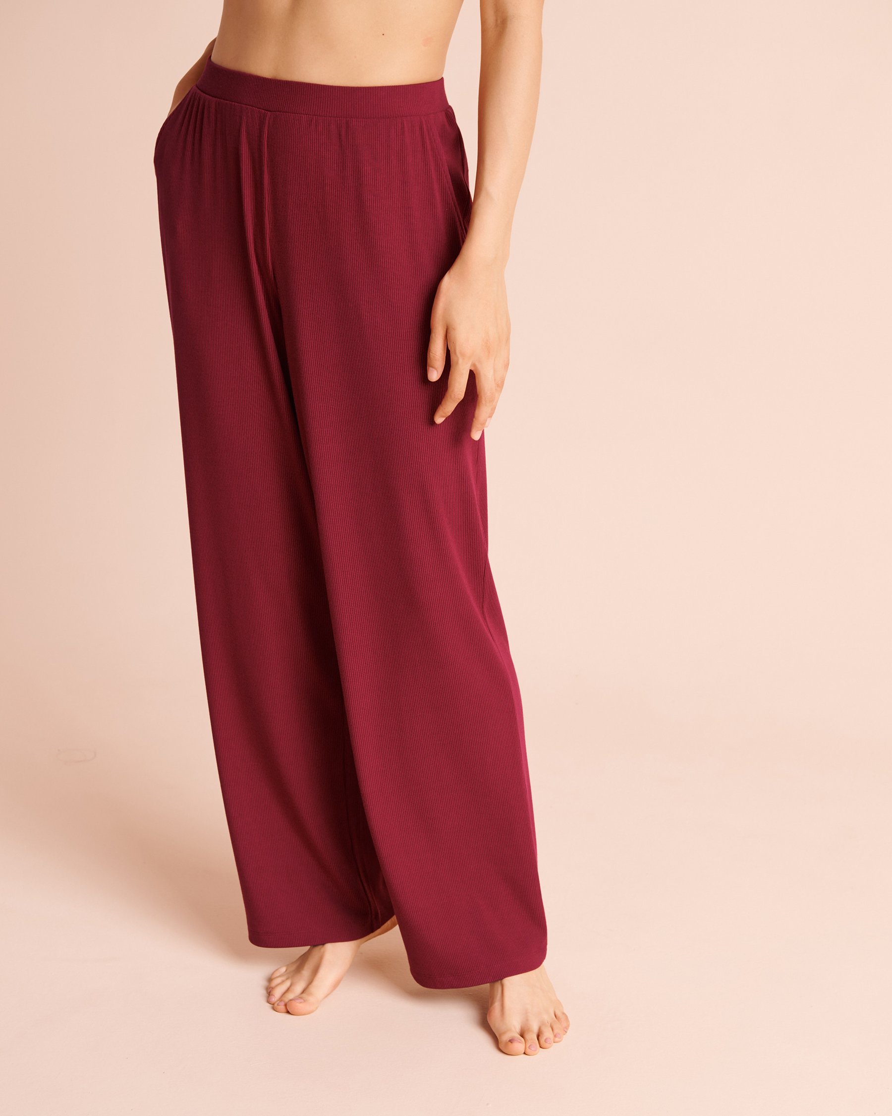 LA VIE EN ROSE Ribbed Modal Pants Deep Red 50200133 - View1