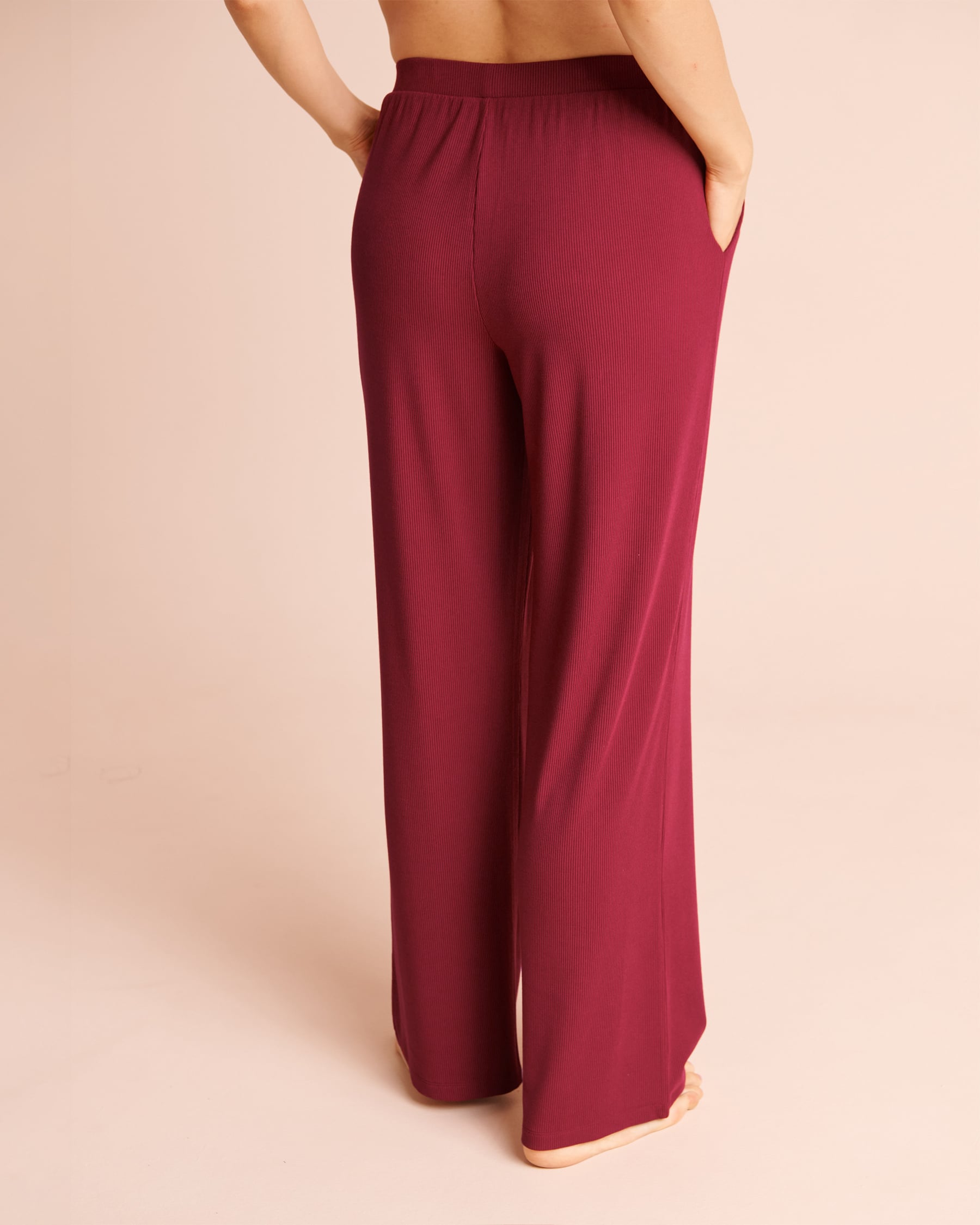 LA VIE EN ROSE Ribbed Modal Pants Deep Red 50200133 - View2