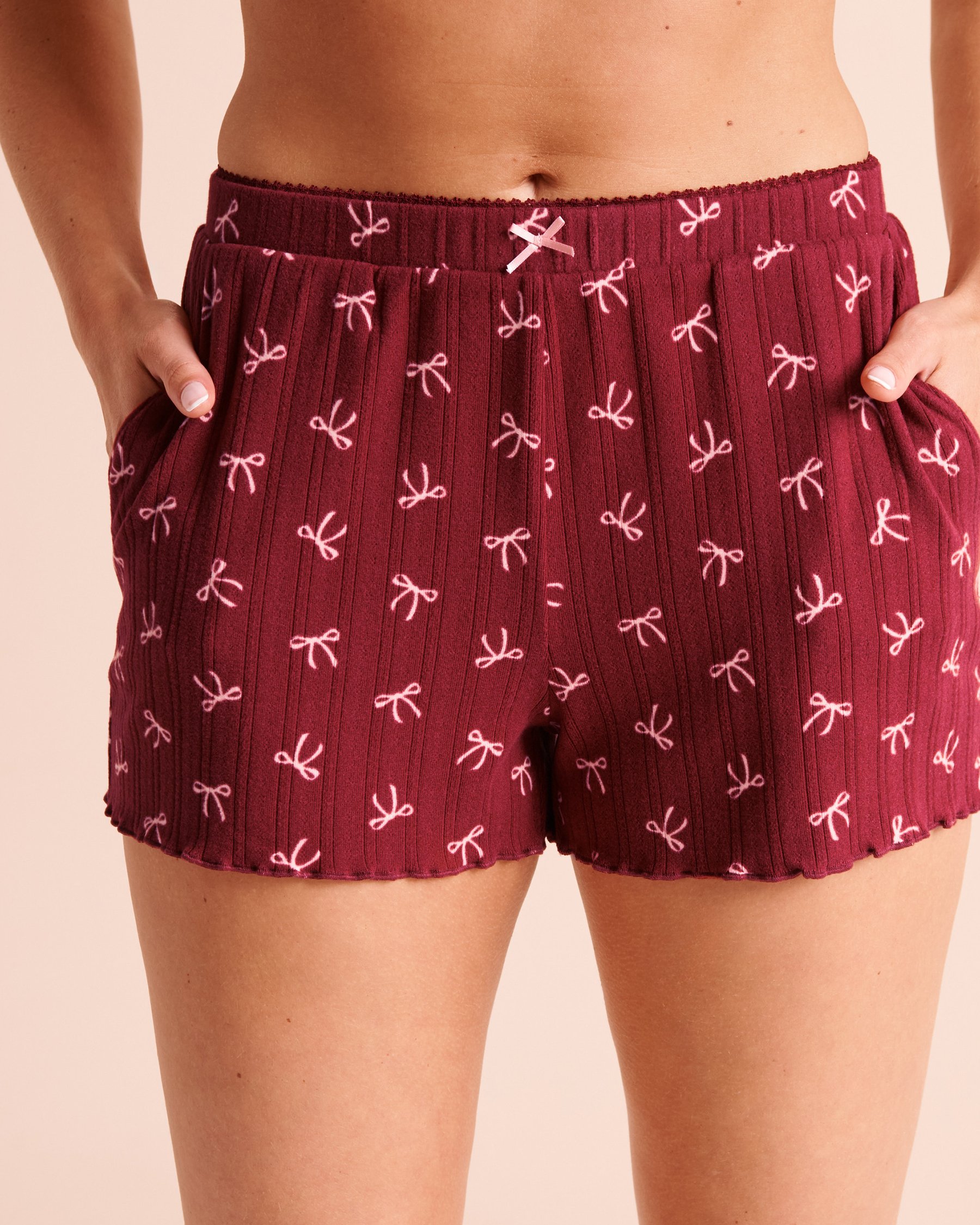 LA VIE EN ROSE Bow Print Brushed Pointelle Pajama Shorts Red/Bow 40200918 - View1