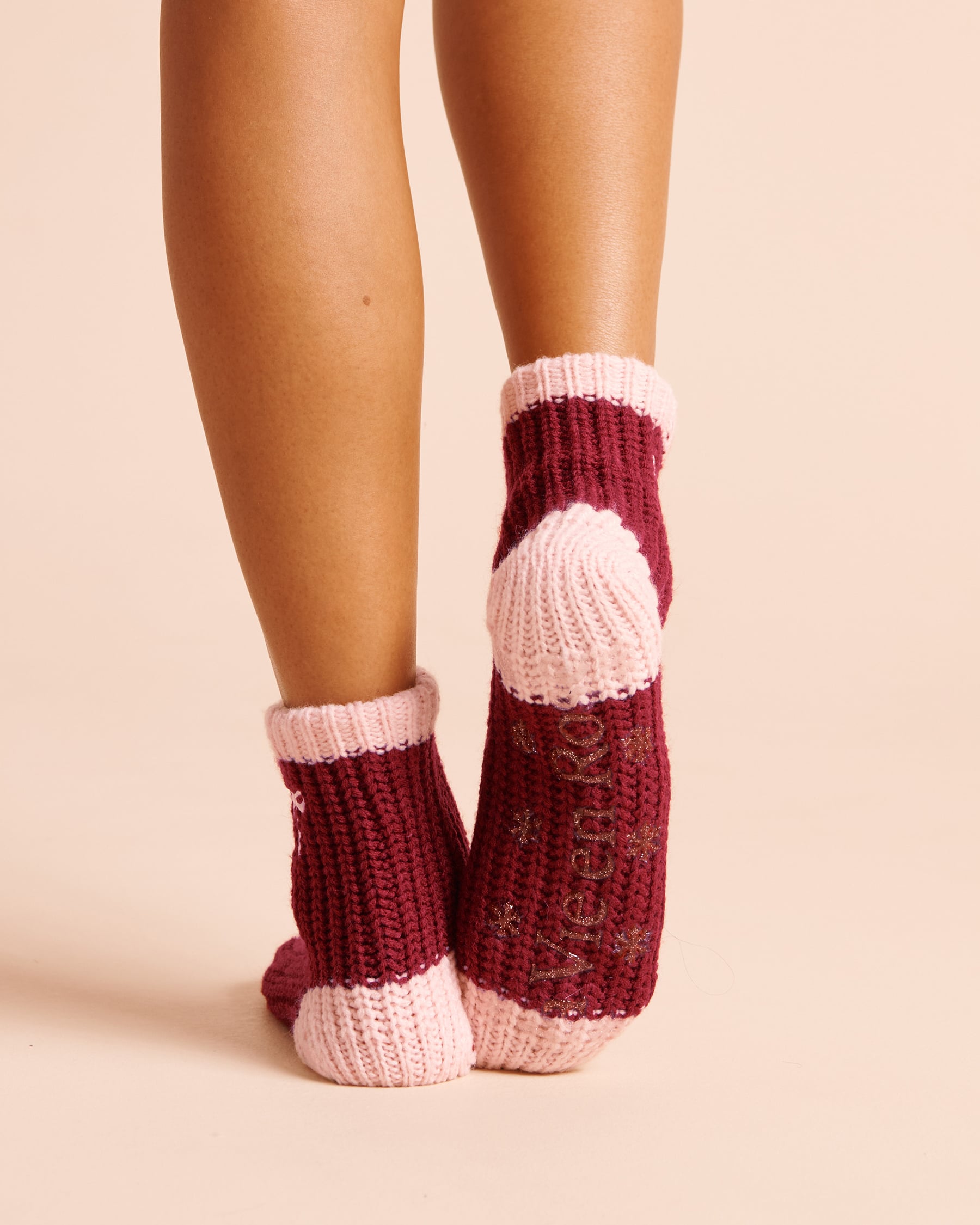 LA VIE EN ROSE Bow-Embroidered Socks Burgundy/Bow 40700508 - View2