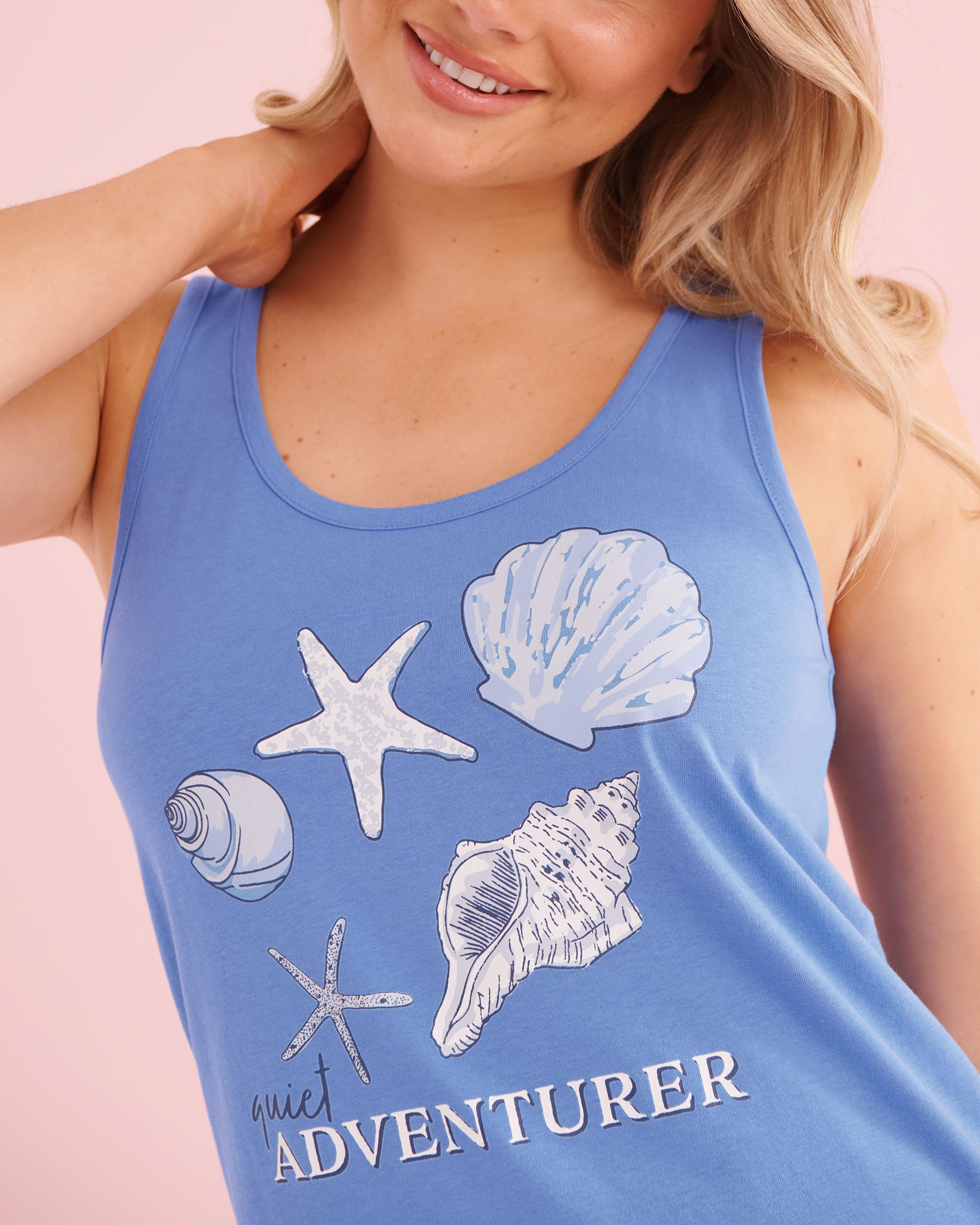 LA VIE EN ROSE Chemise de nuit en coton imprimé coquillages Bleu 40500496 - View3