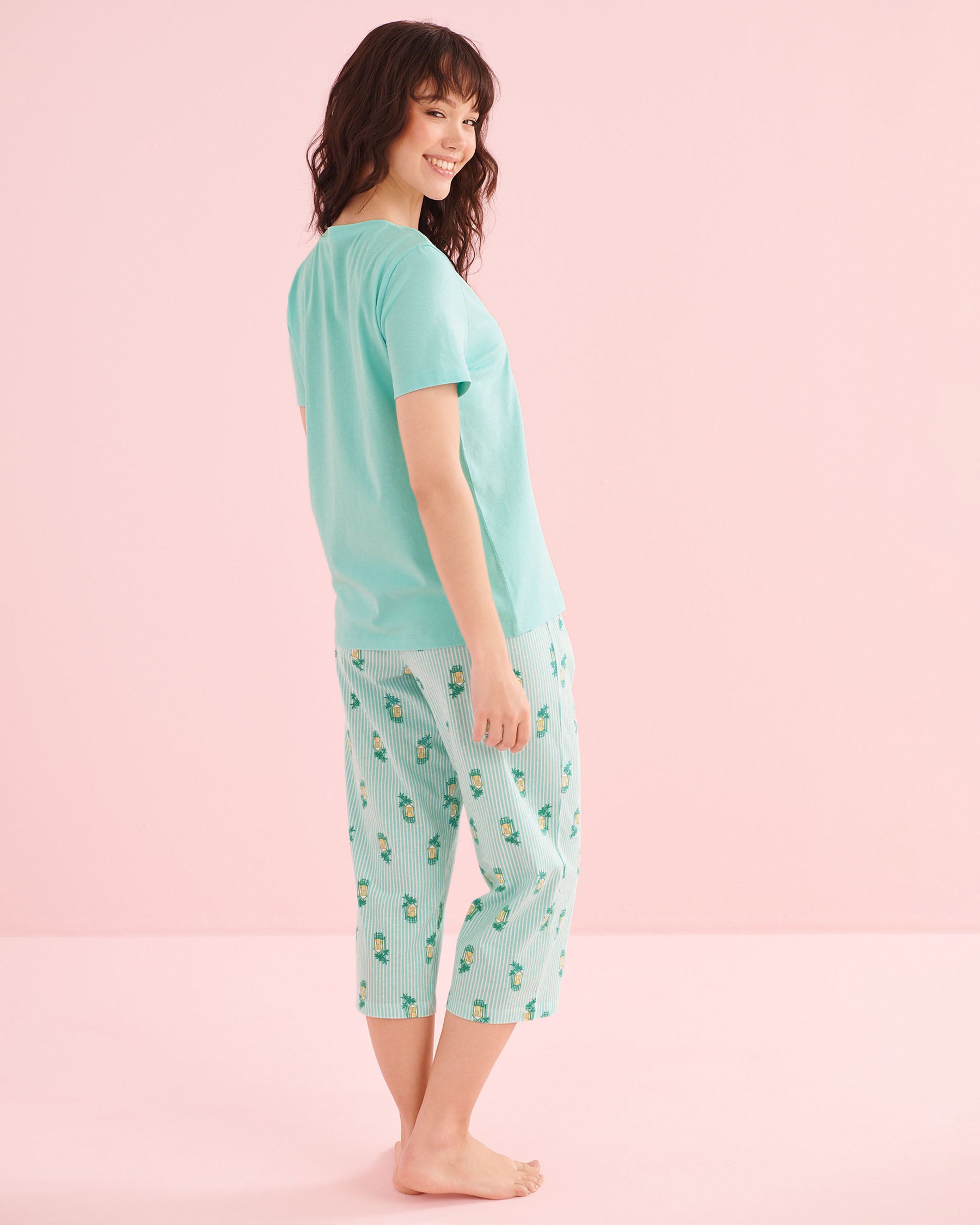 LA VIE EN ROSE Sea Cabin Print Cotton T-shirt and Capris PJ Set Turquoise Blue 40400097 - View2