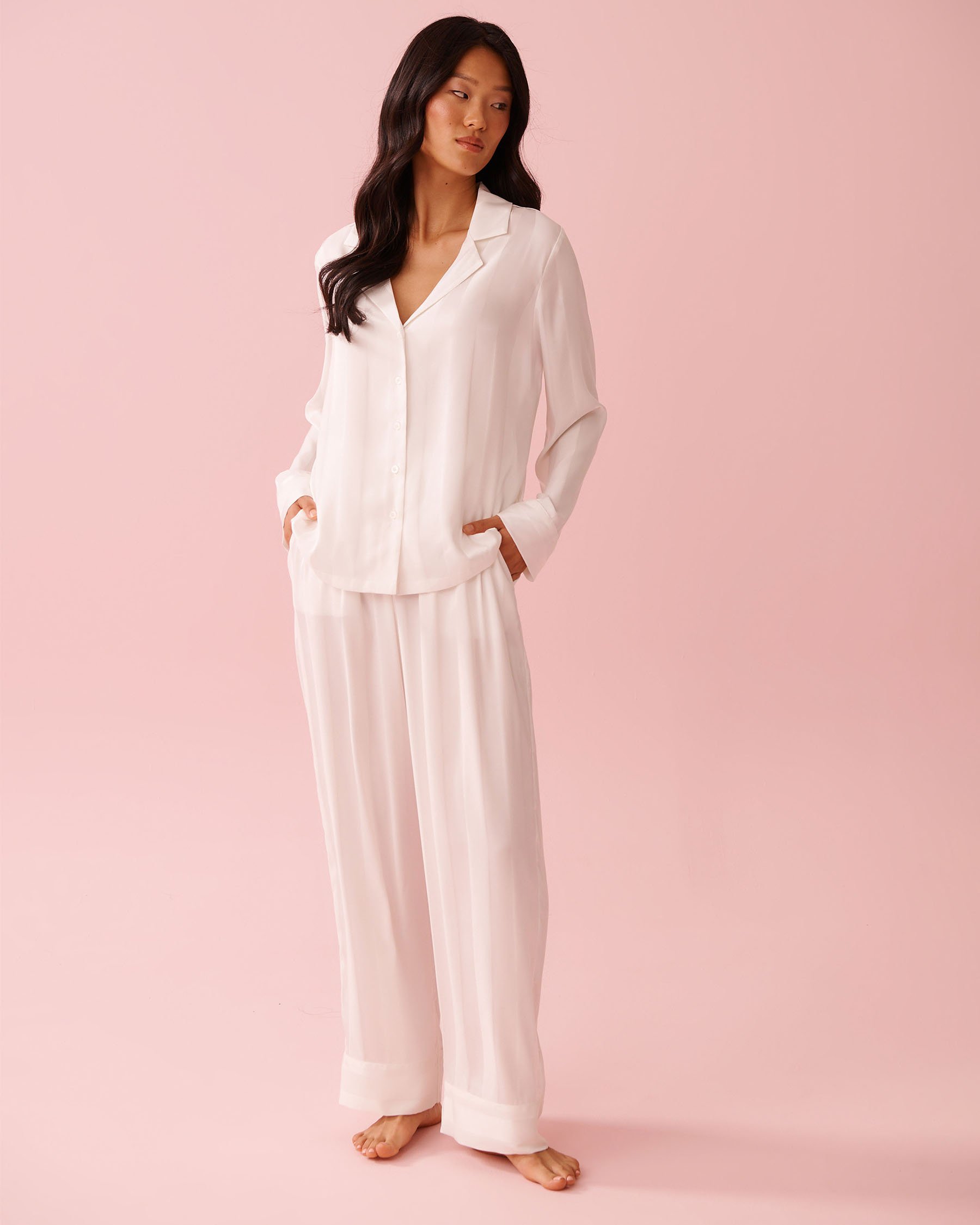 LA VIE EN ROSE Striped Long Sleeve Satin Pajama Set White 60400069 - View1
