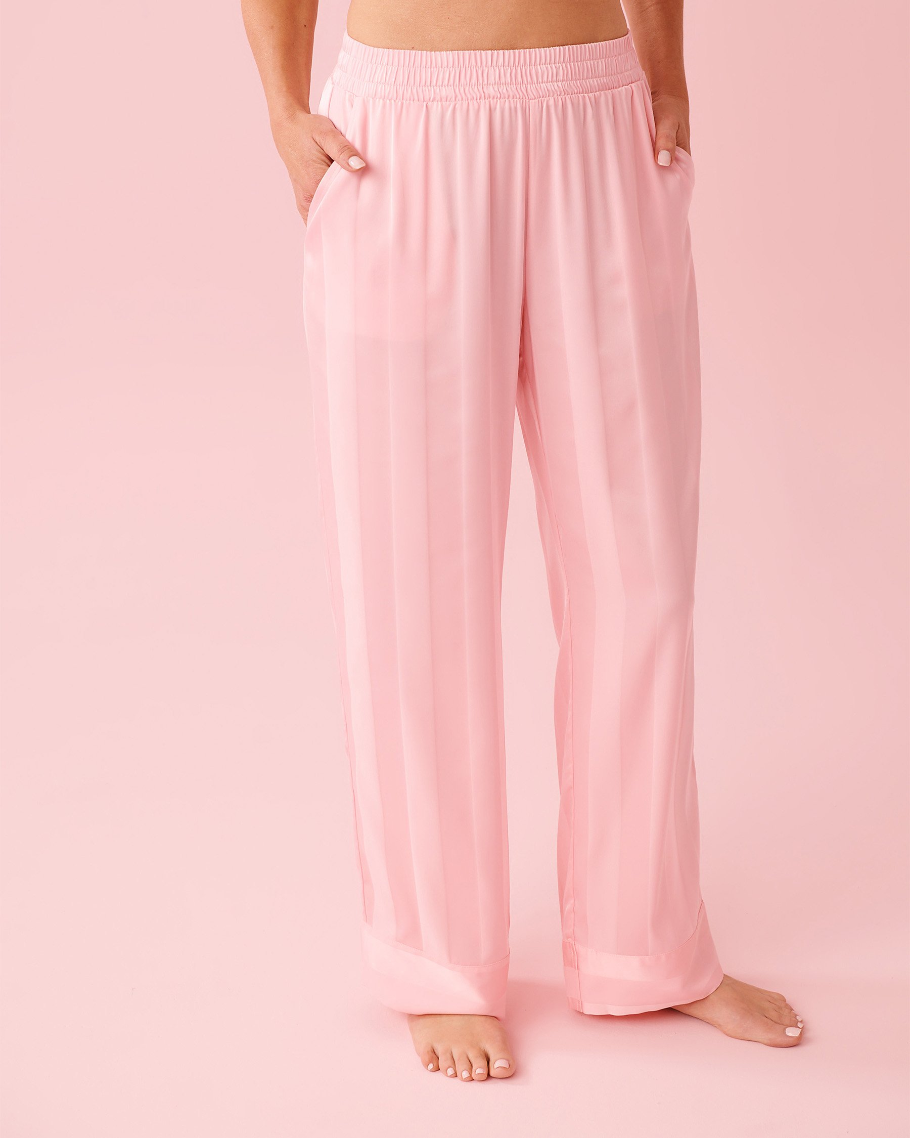 LA VIE EN ROSE Ensemble pyjama rayé manches longues en satin Rose poudré 60400069 - View4