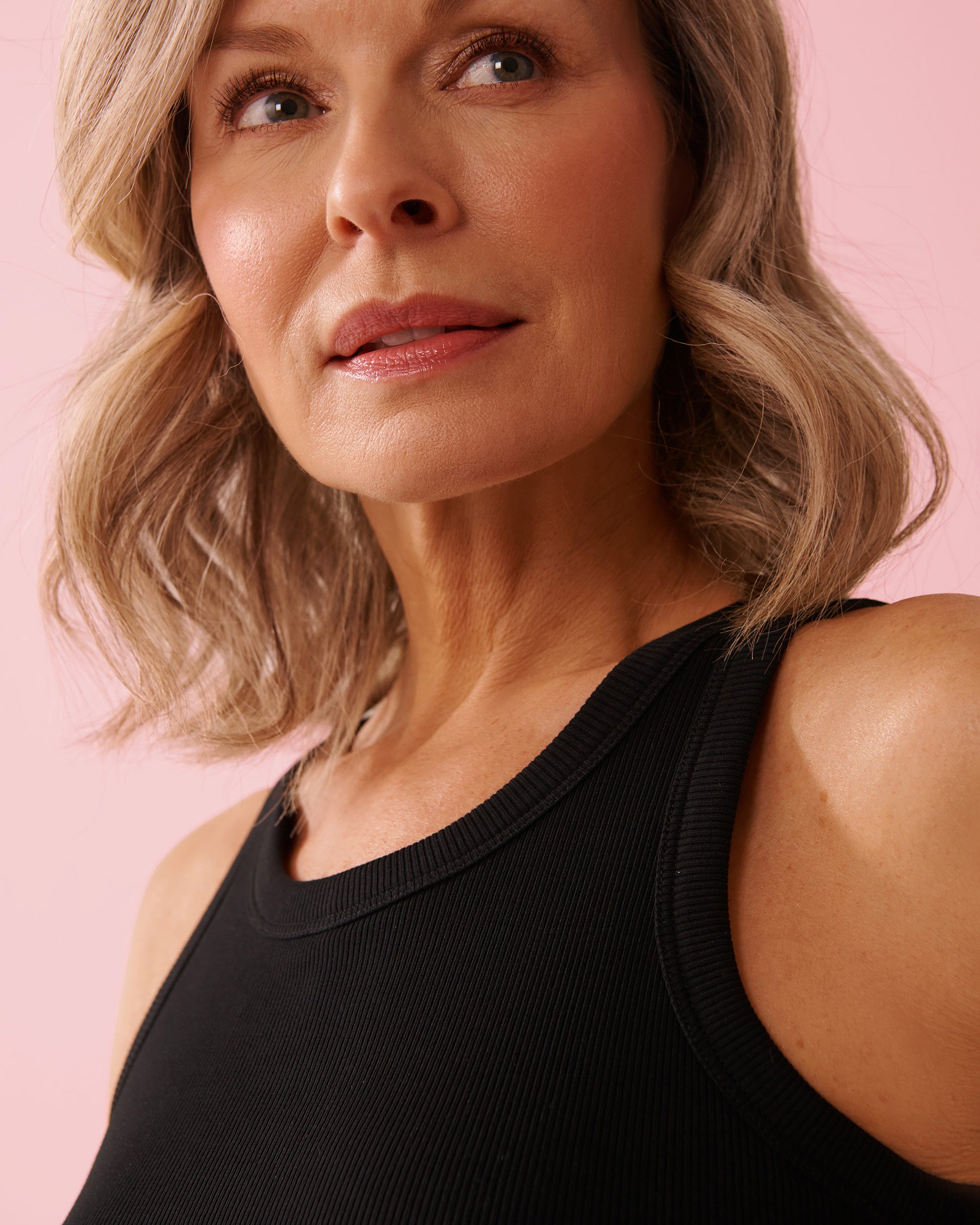 LA VIE EN ROSE Ribbed Cotton Cami with Shelf Bra Black 50100124 - View3