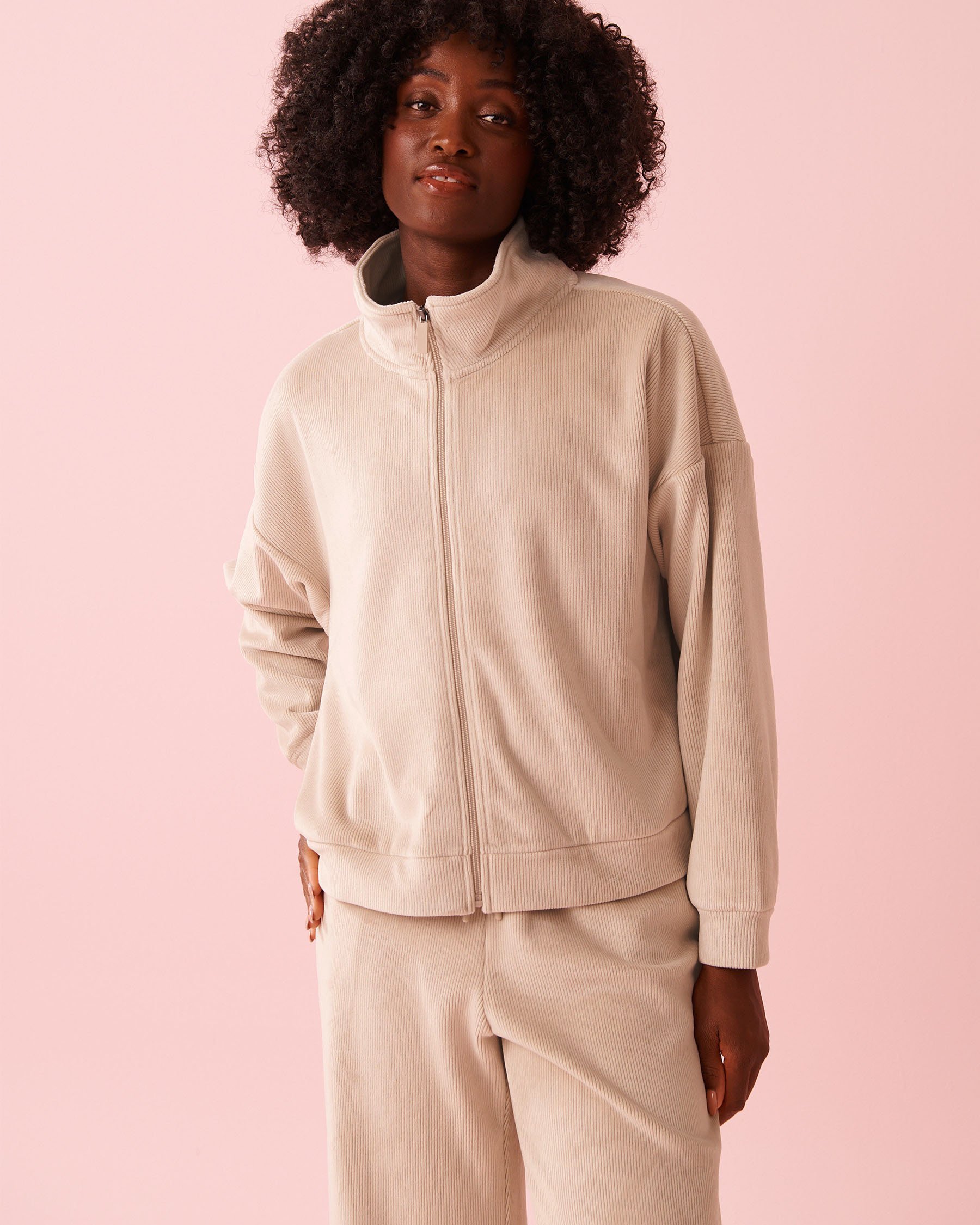 LA VIE EN ROSE Heavy Ribbed Zip-up Sweatshirt Beige 50100121 - View1