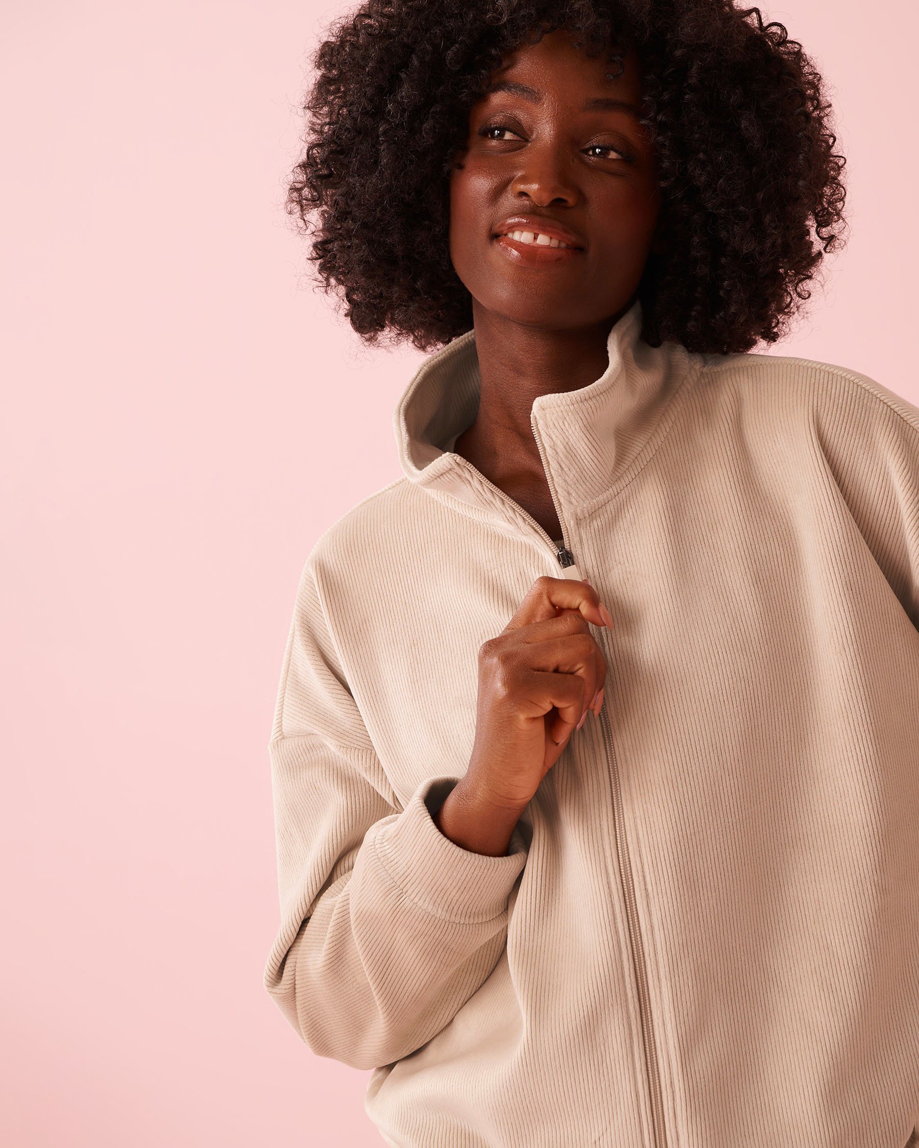 LA VIE EN ROSE Chandail à fermeture éclair épais en tissu côtelé Beige 50100121 - View3