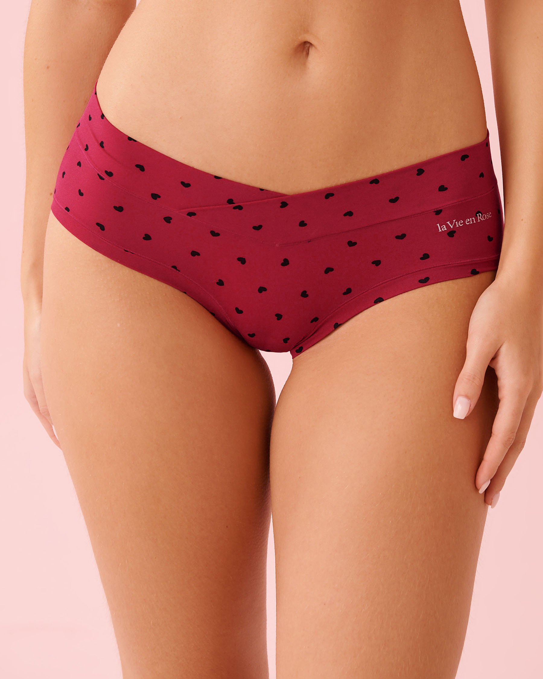 LA VIE EN ROSE Perfect Fit Hiphugger Panty Red/Hearts 20200763 - View1
