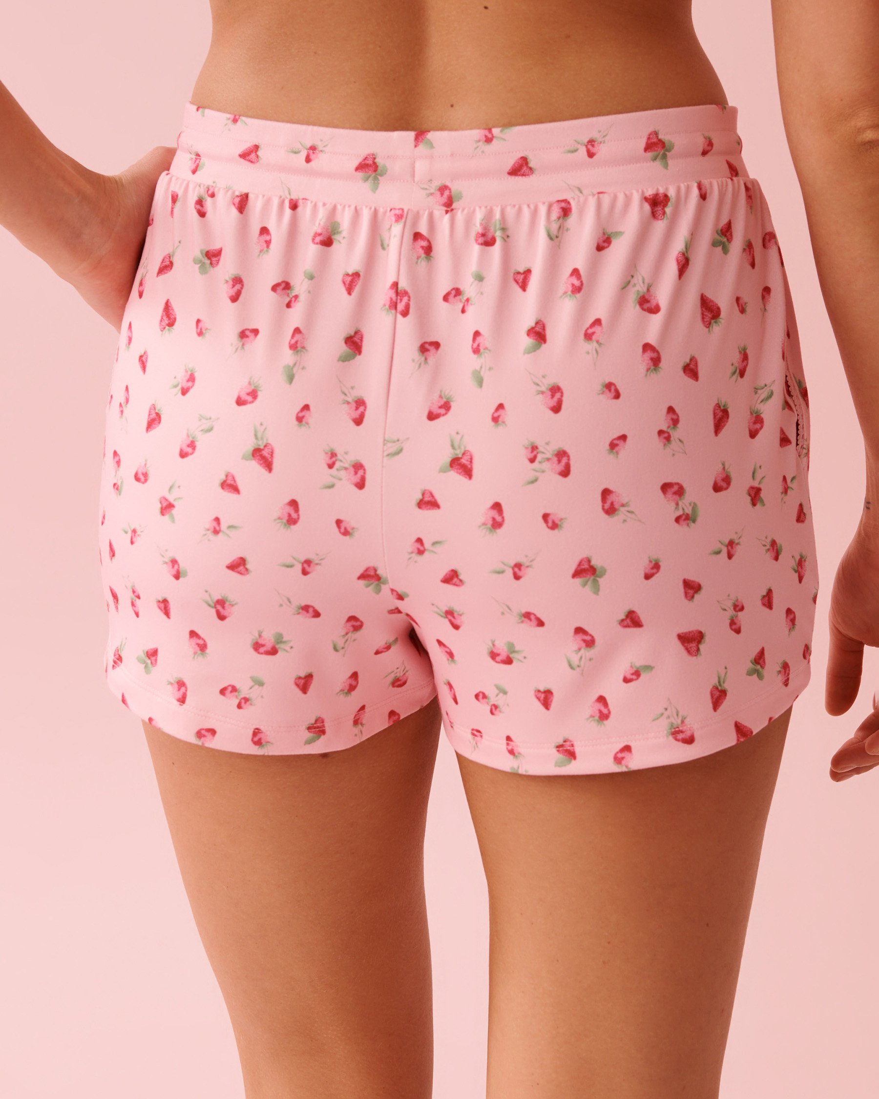 LA VIE EN ROSE Short de pyjama ultra doux imprimé fraise Rose 40200811 - View2