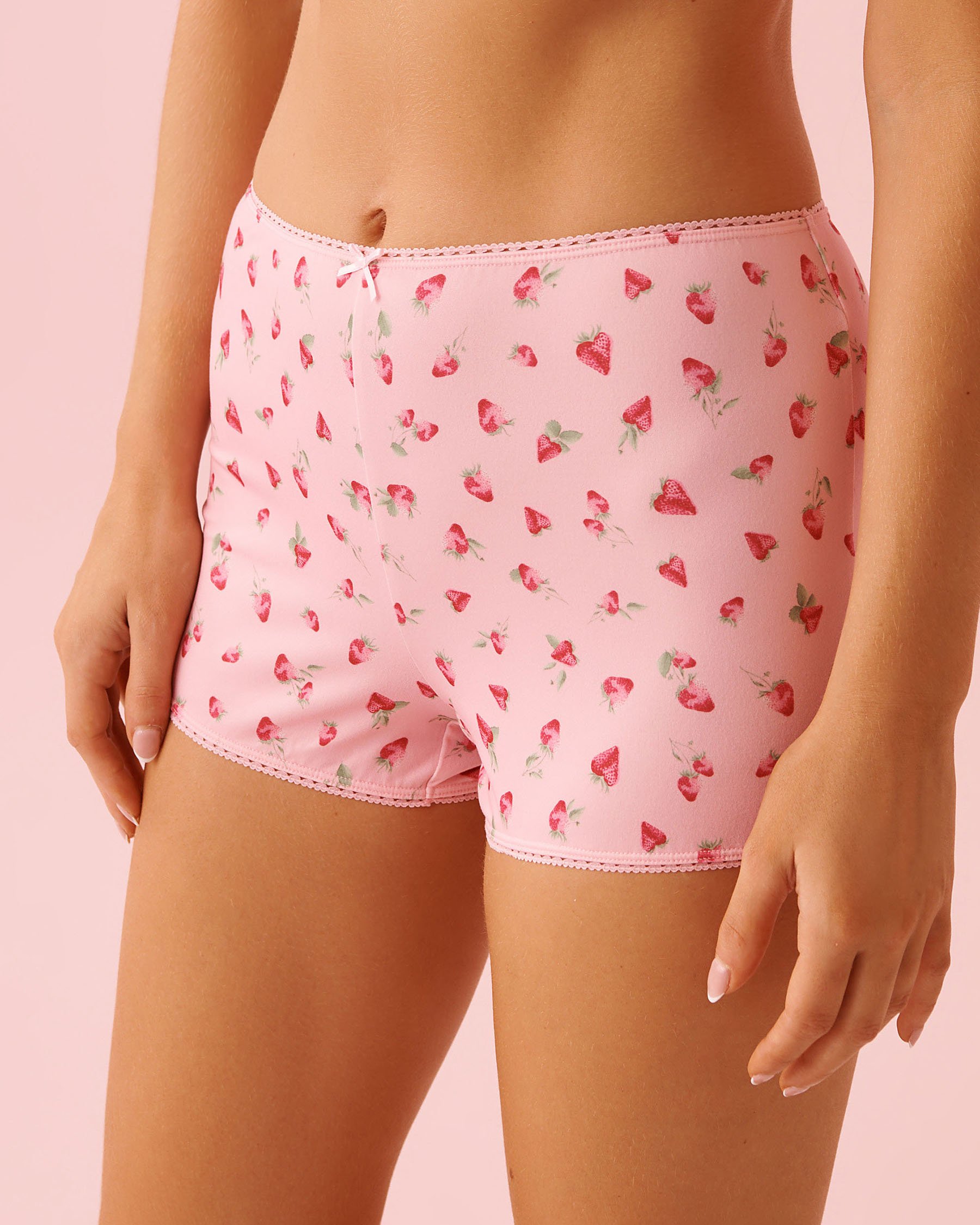 LA VIE EN ROSE Short de pyjama style biker ultra doux imprimé fraise Rose 40200813 - View1