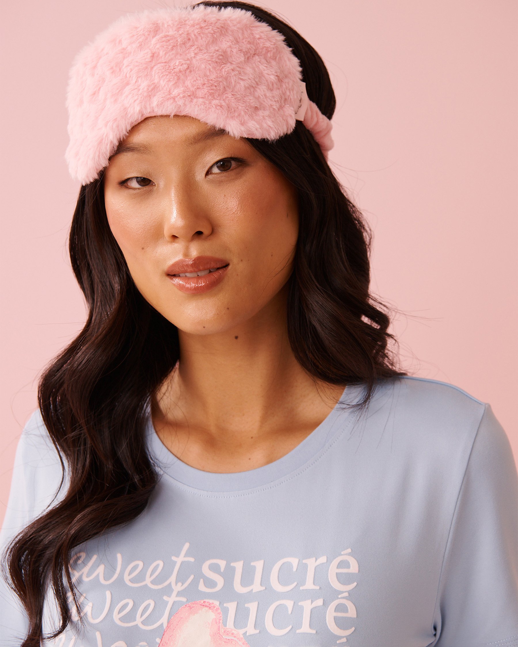 LA VIE EN ROSE Heart Sleep Mask Dreamy Pink 40700450 - View1