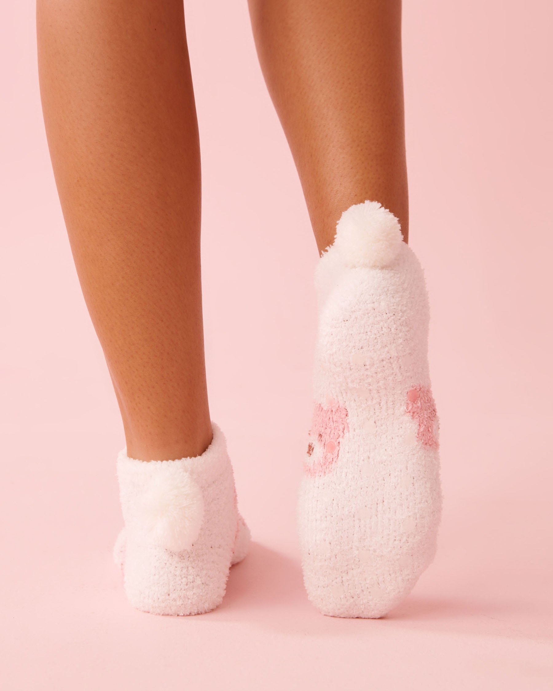 LA VIE EN ROSE Teddy Bear Print Pompom Soft Plush Socks White/Teddy Bears 40700456 - View2