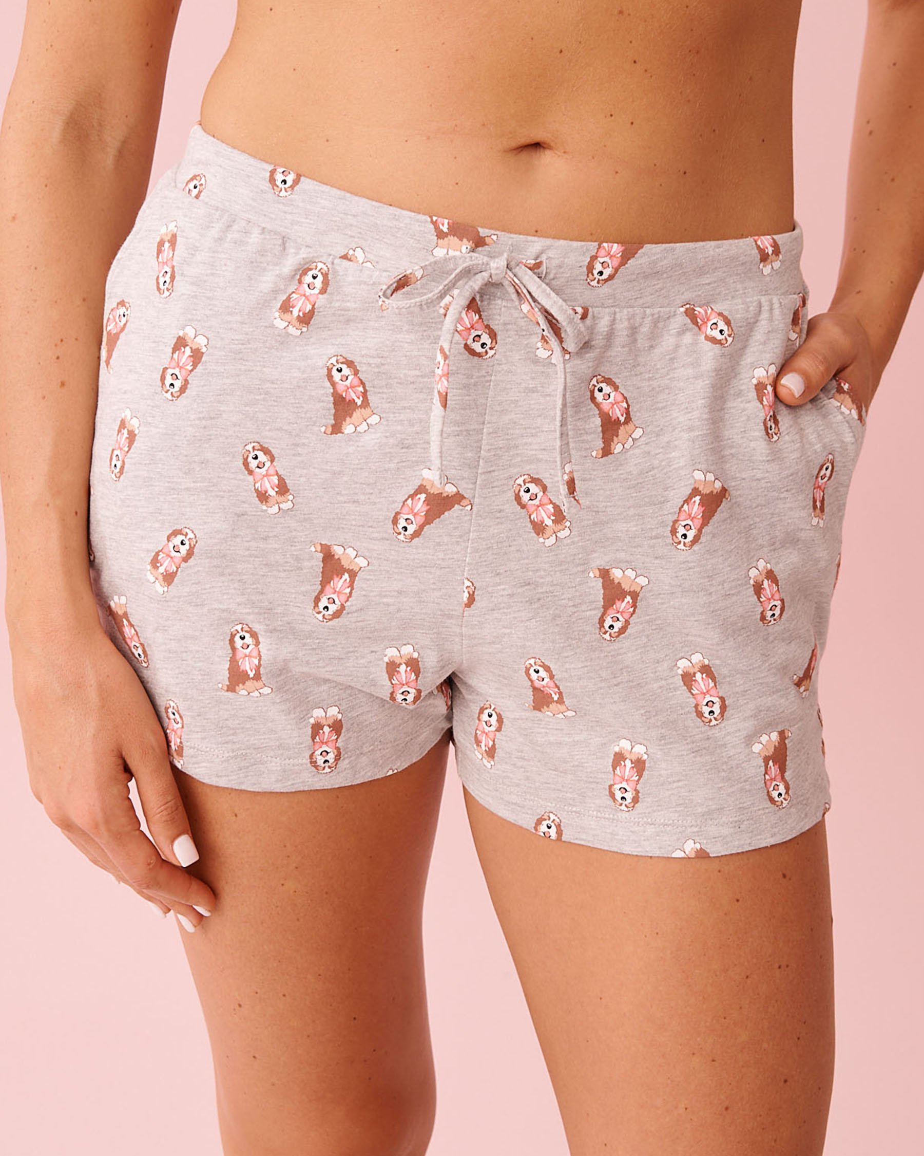 LA VIE EN ROSE Short de pyjama en coton imprimé chiens Gris/Chiens 40200818 - Voir1