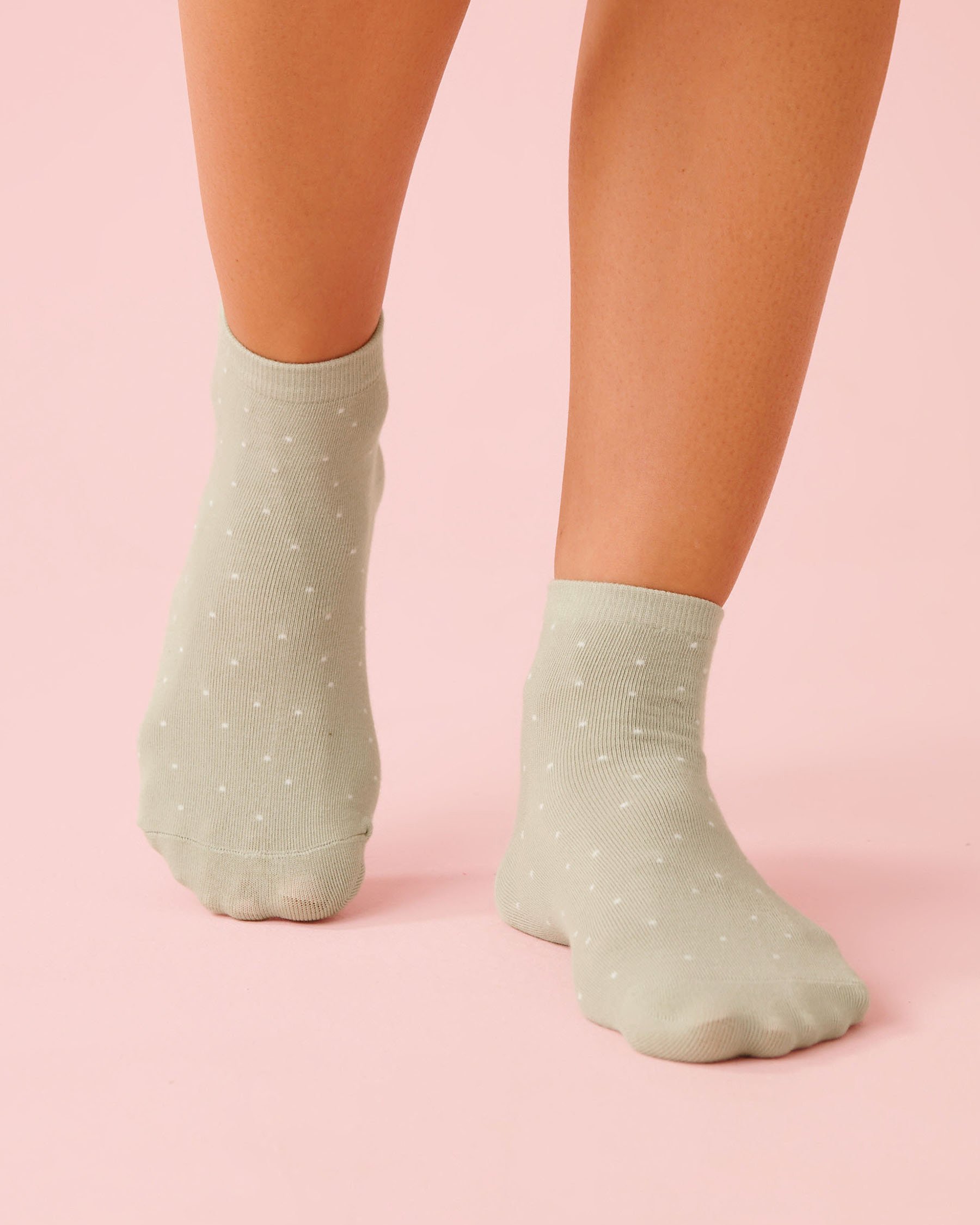 LA VIE EN ROSE Polka Dot Ribbed Socks Green Polka Dot 40700455 - View3