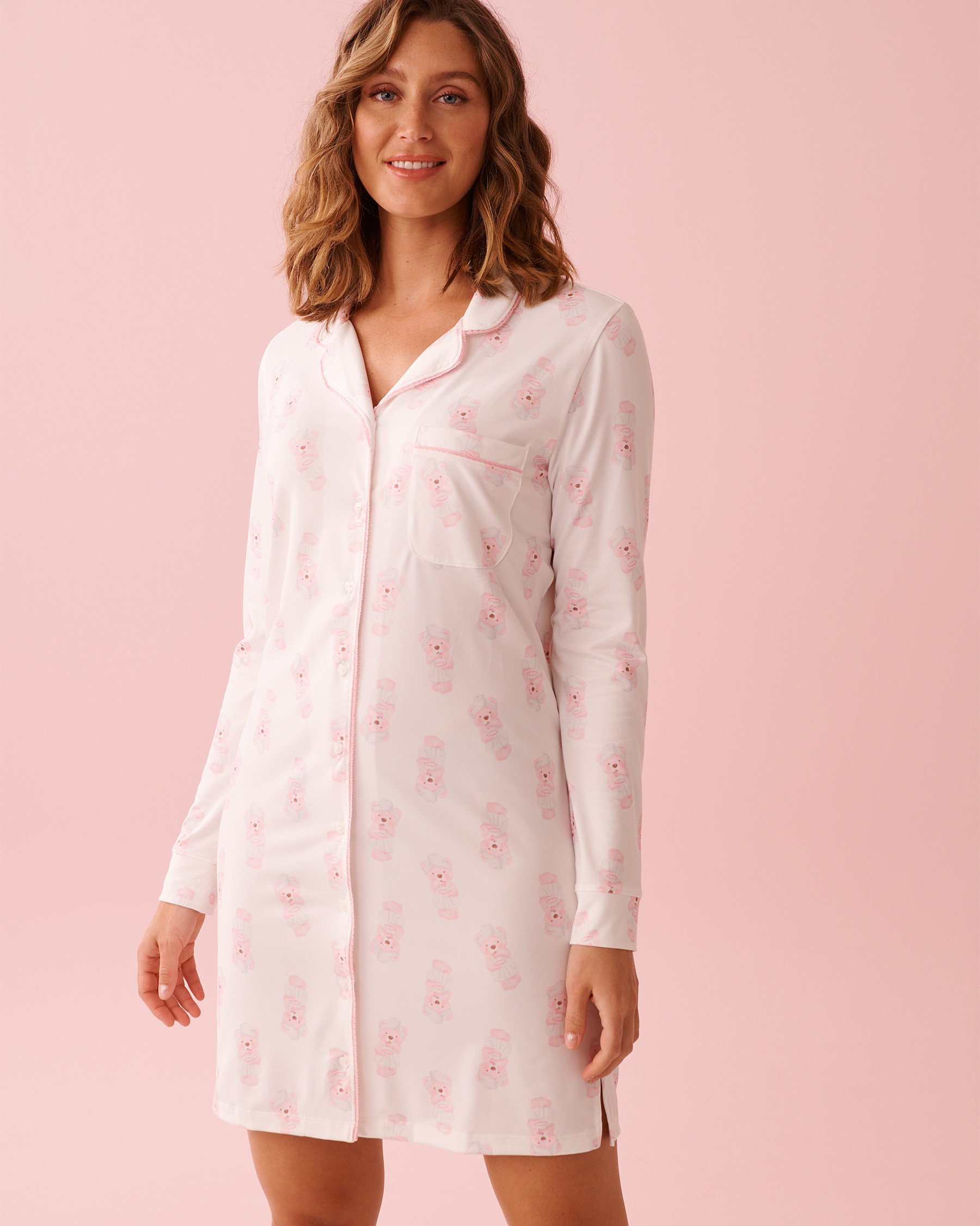 LA VIE EN ROSE Chemise de nuit boutonnée ultra douce imprimé ourson relax Blanc 40500476 - Voir1