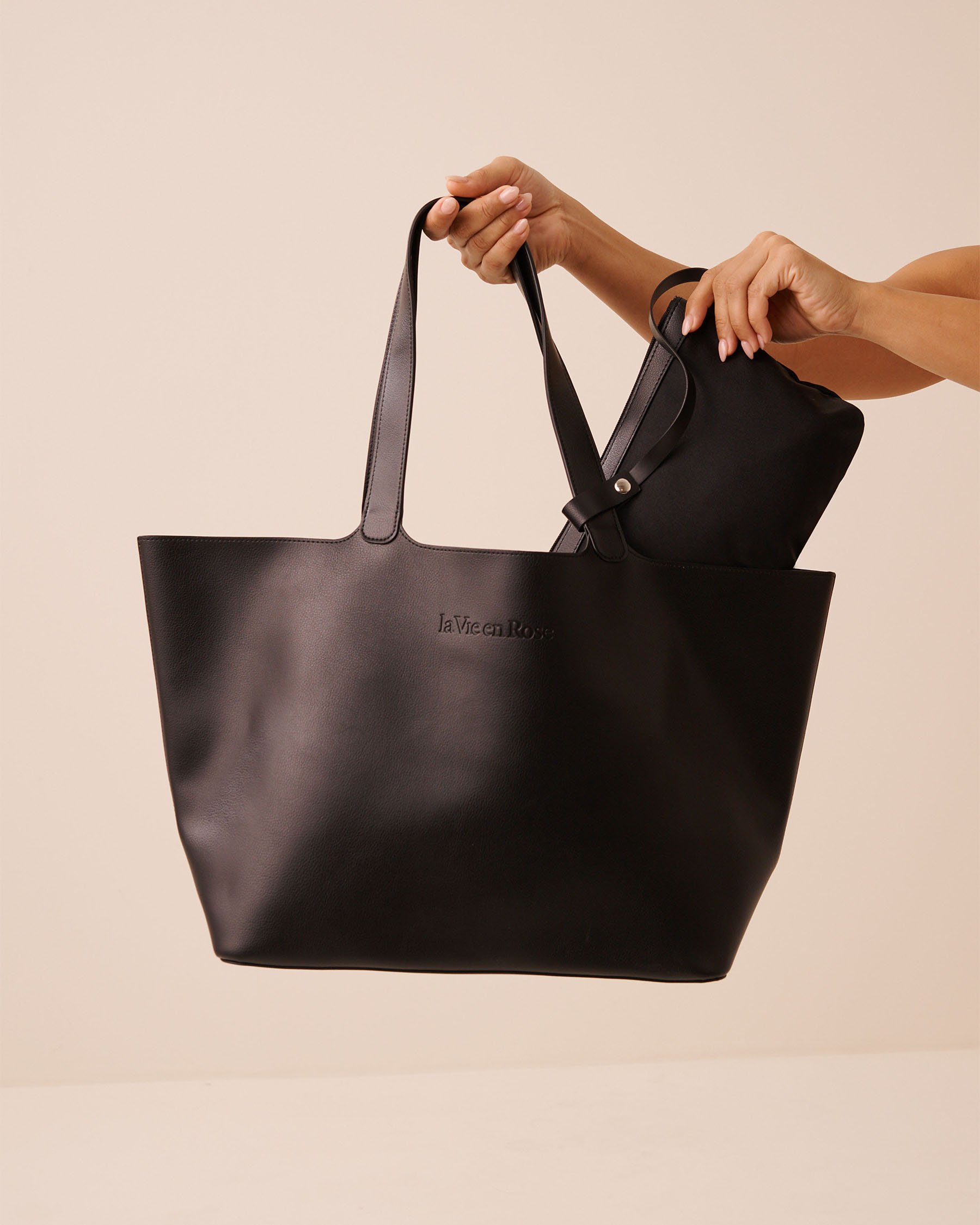 LA VIE EN ROSE Faux Leather Tote Bag Black 40700467 - View2