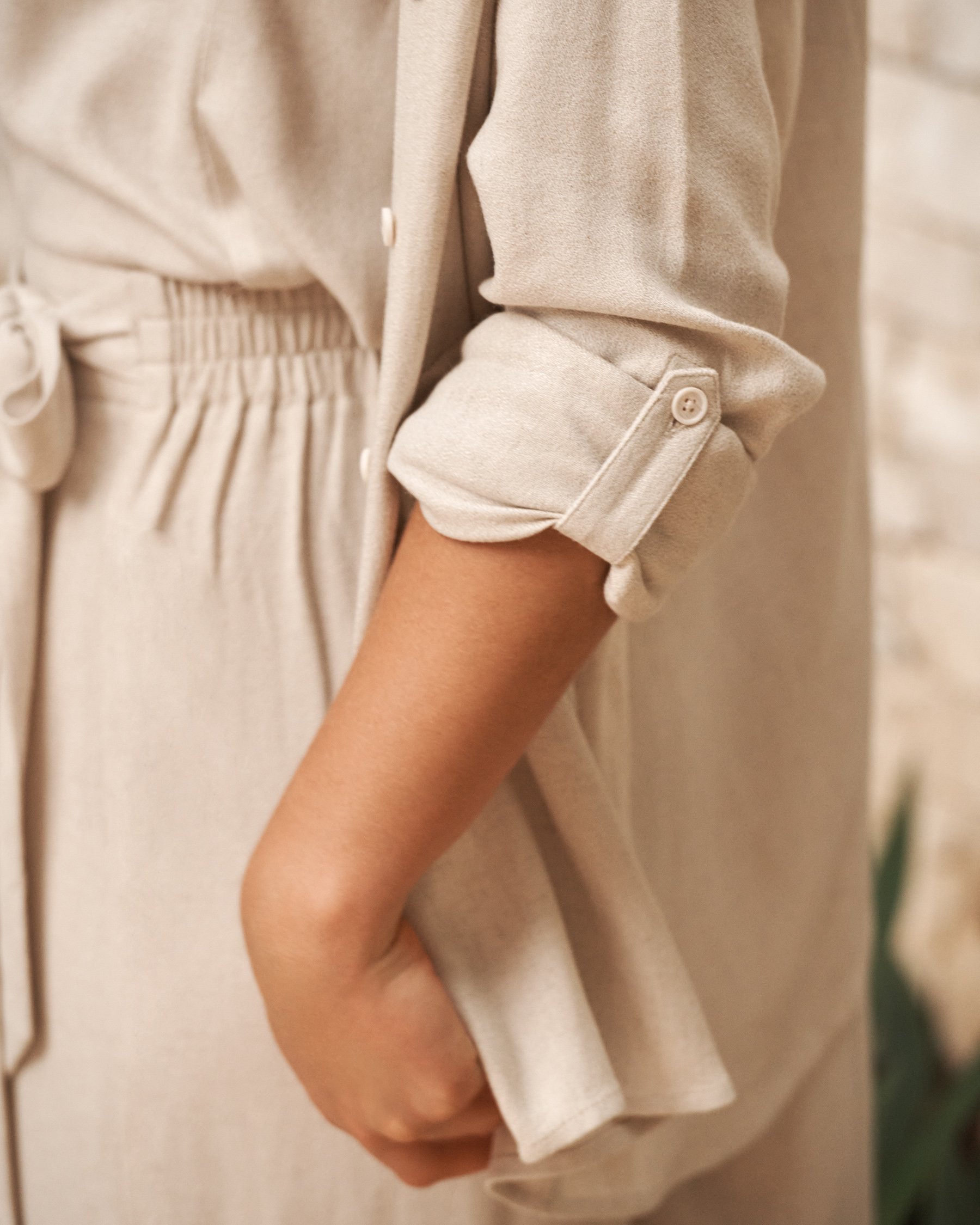 LA VIE EN ROSE AQUA Linen Blend Button-down Shirt Sand 80100044 - View2