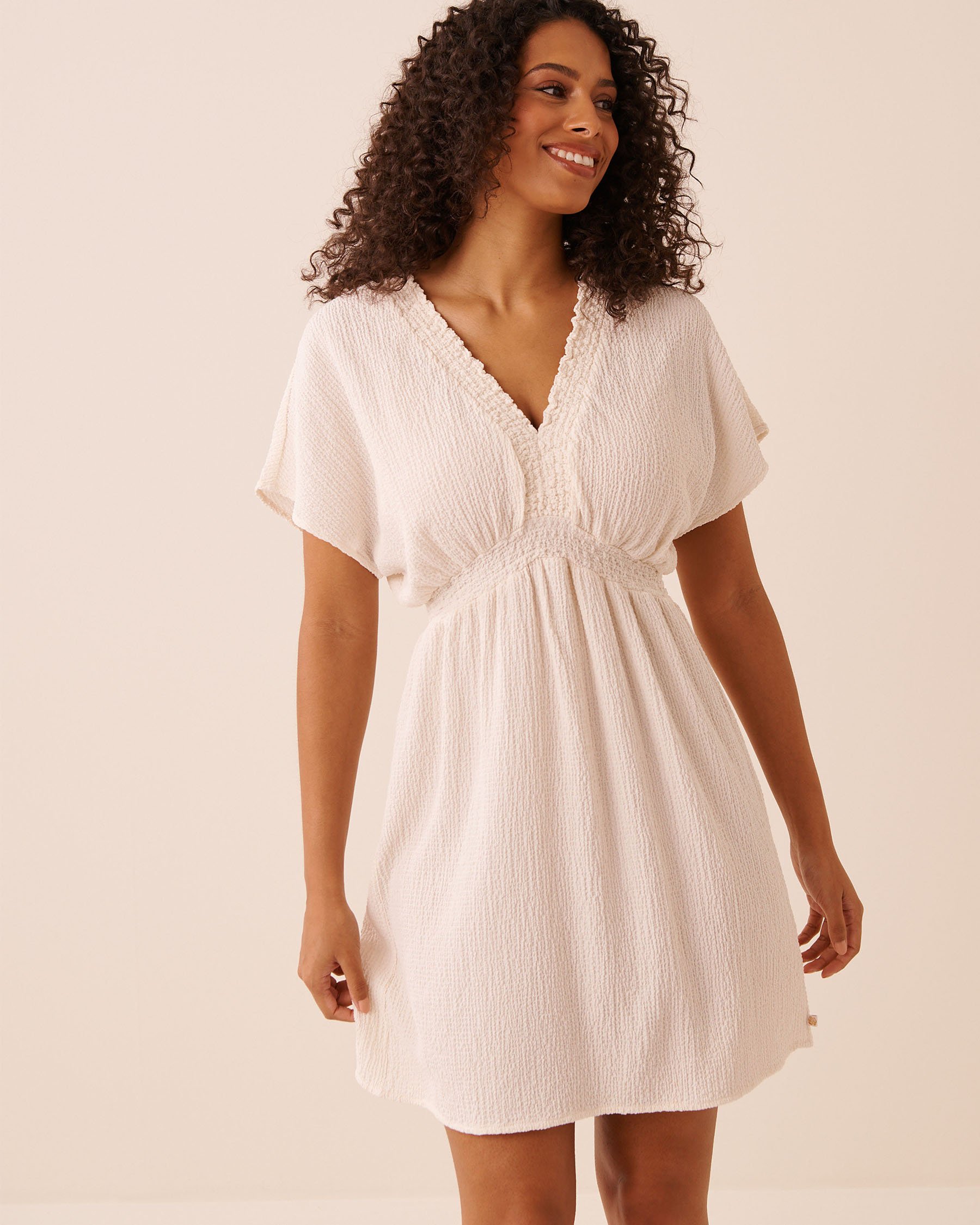 LA VIE EN ROSE AQUA Short Crinkle Dress Coconut Milk 80300131 - View1