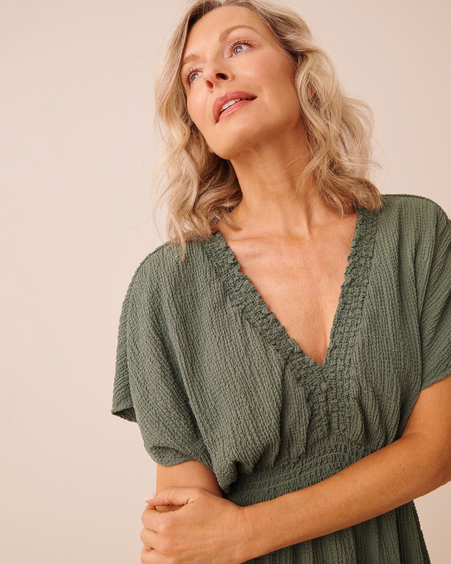 LA VIE EN ROSE AQUA Short Crinkle Dress Earthy Green 80300131 - View4