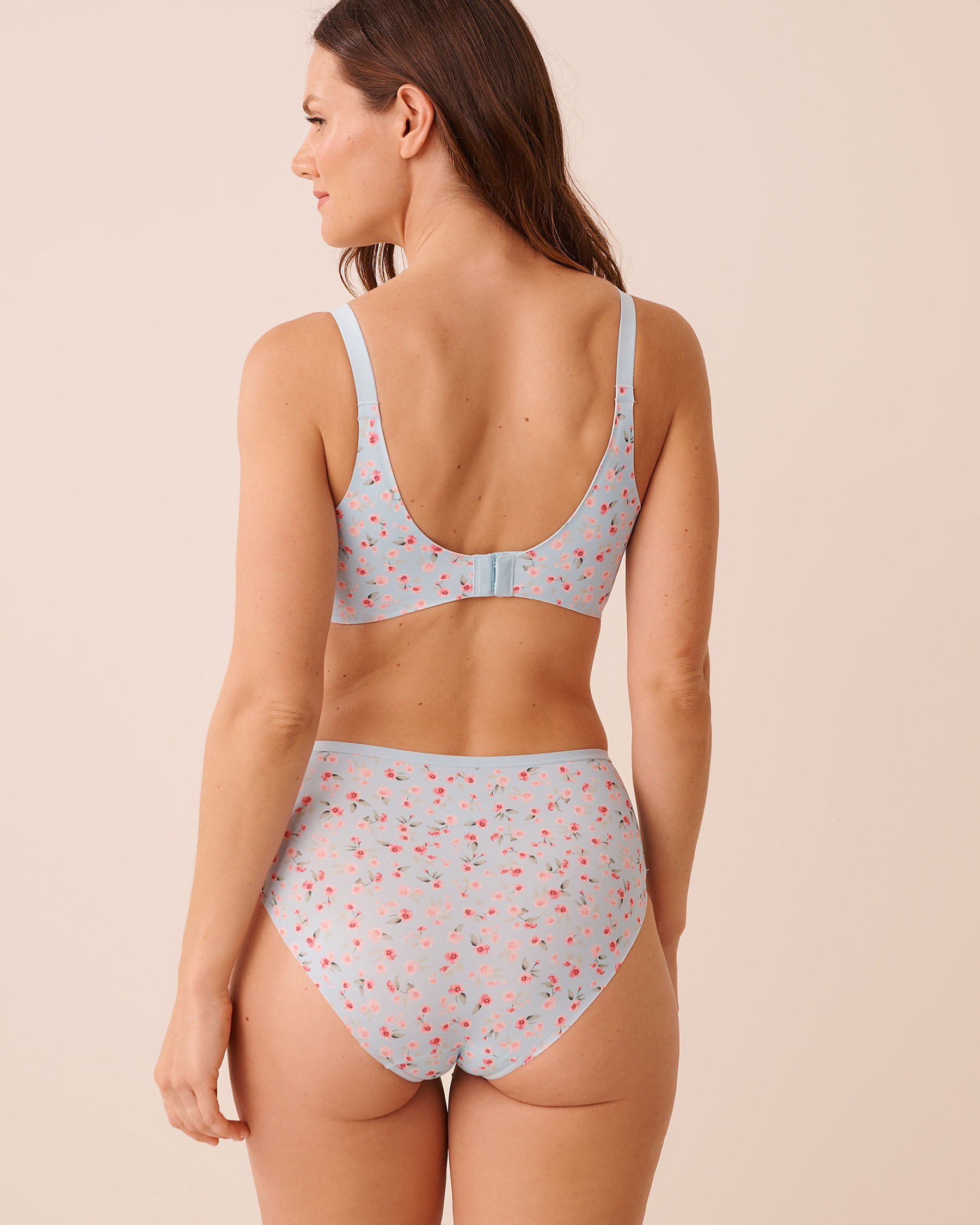 LA VIE EN ROSE Soutien-gorge doublure légère dos lisse Bleu/Fleurs roses 10200585 - View2