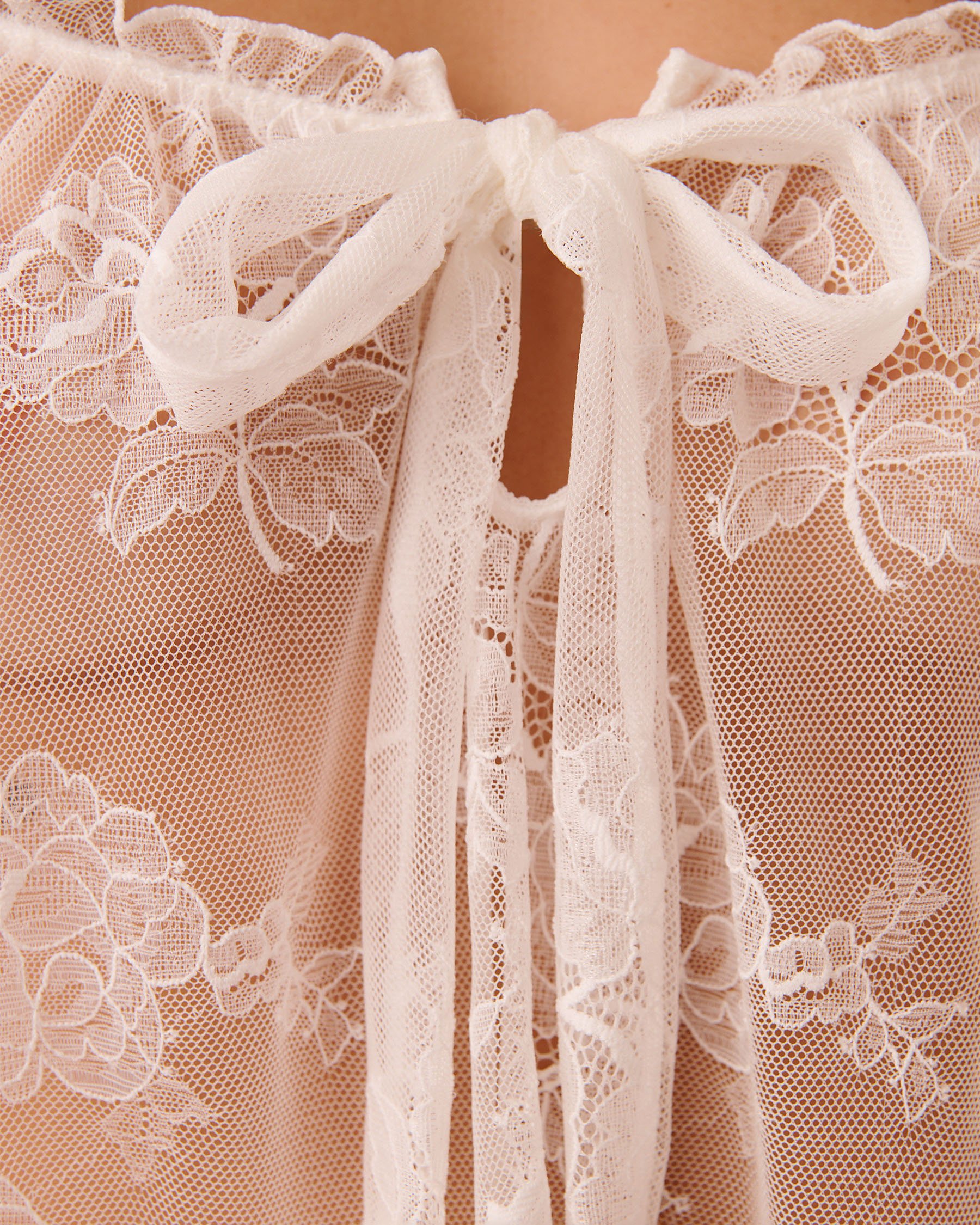 LA VIE EN ROSE Nuisette courte en résille florale transparente Blanc 60500236 - View3