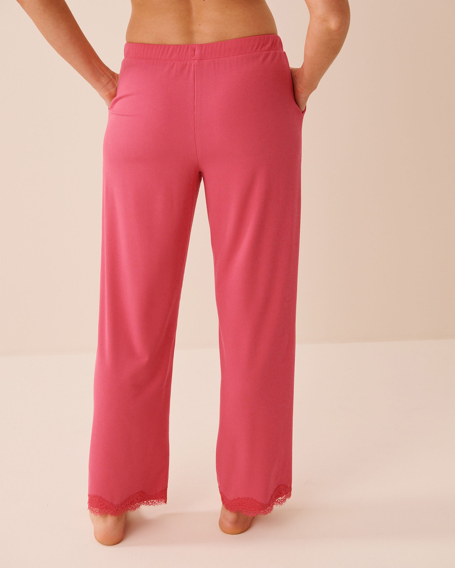 LA VIE EN ROSE Pantalon en modal côtelé et bordures de dentelle Rose baie 60200181 - View2