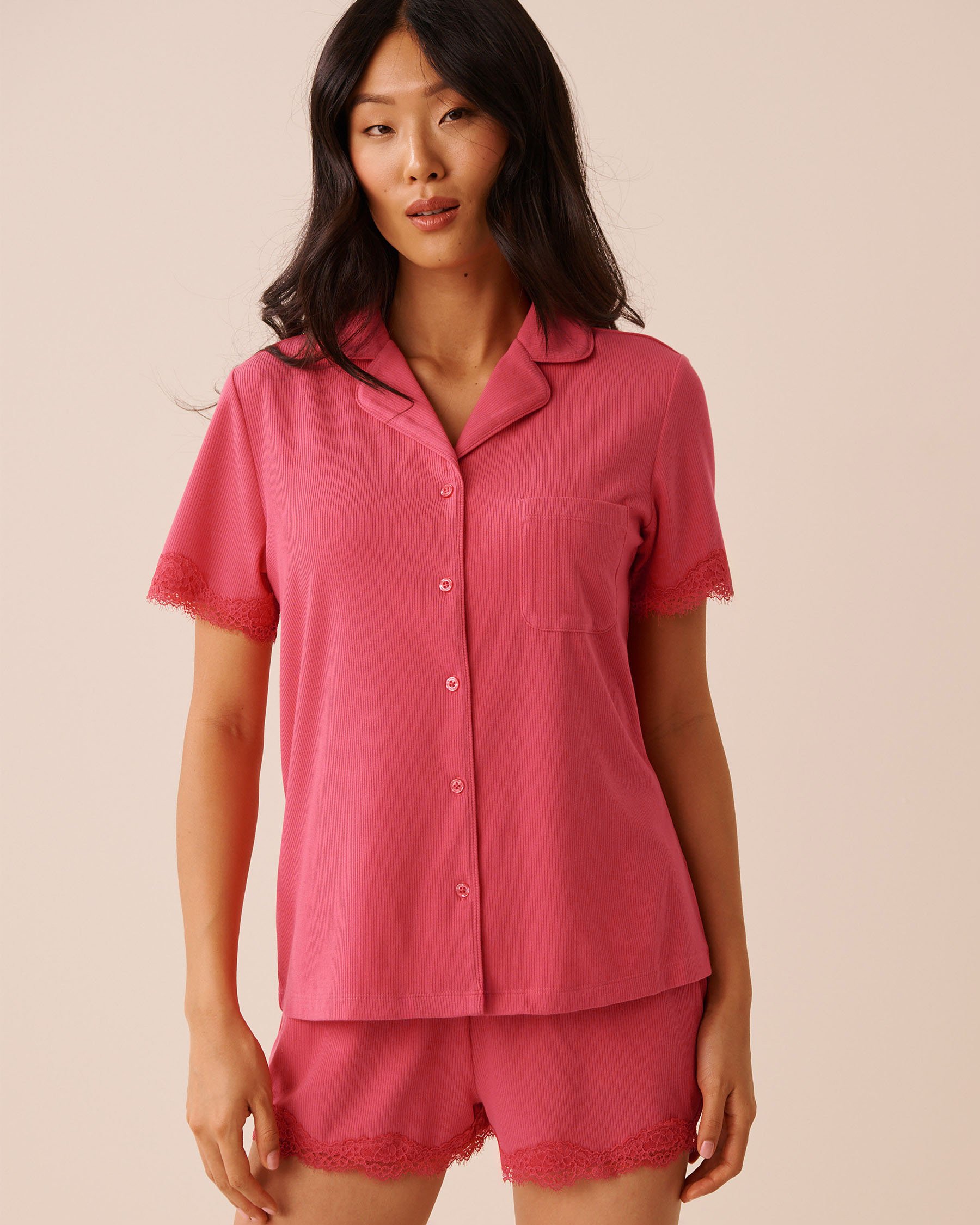 LA VIE EN ROSE Chemisier manches courtes en modal côtelé et bordures de dentelle Rose baie 60100187 - View1