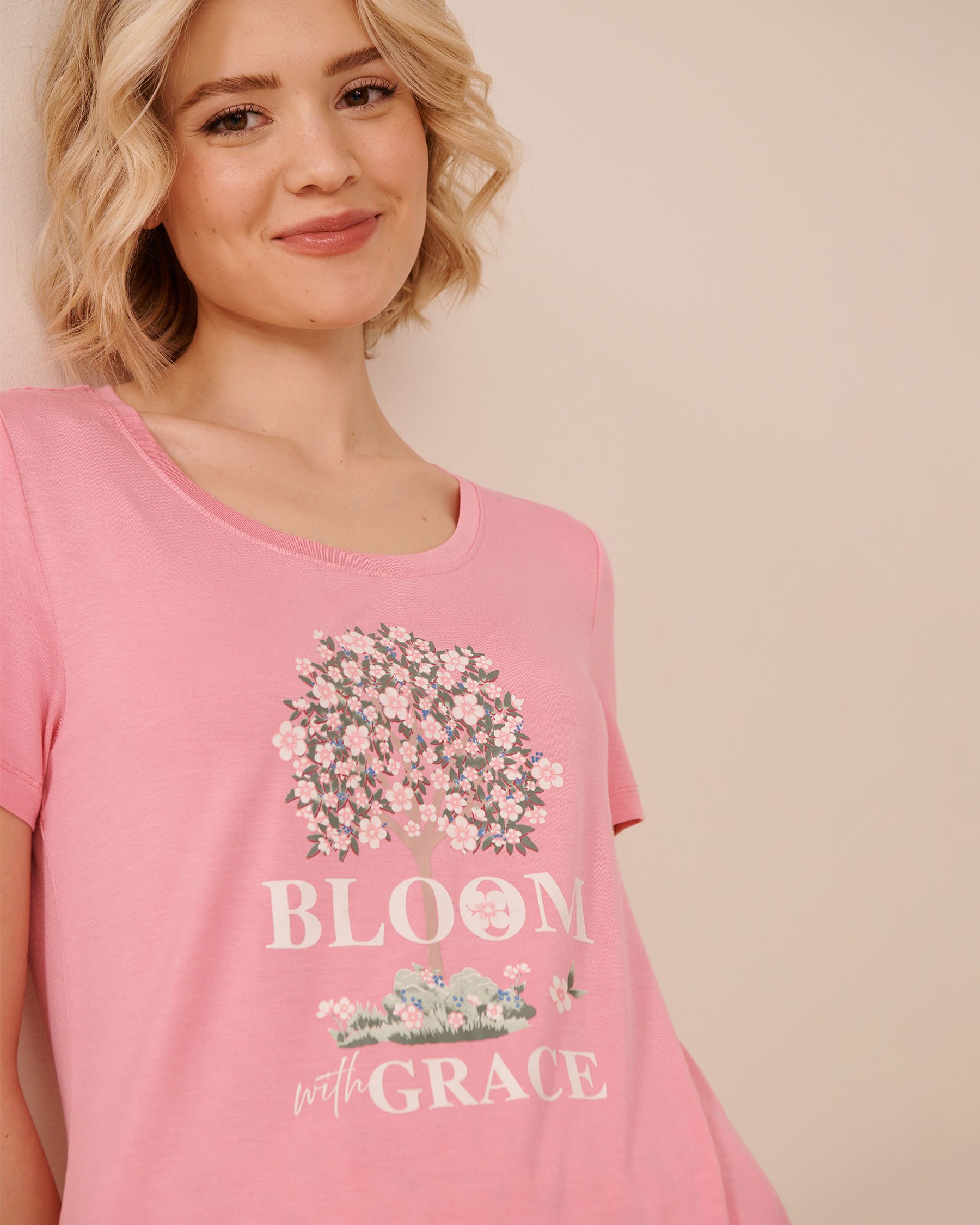 LA VIE EN ROSE Pink Floral Print Soft Jersey T-shirt Pink/Flowers 60100190 - View3