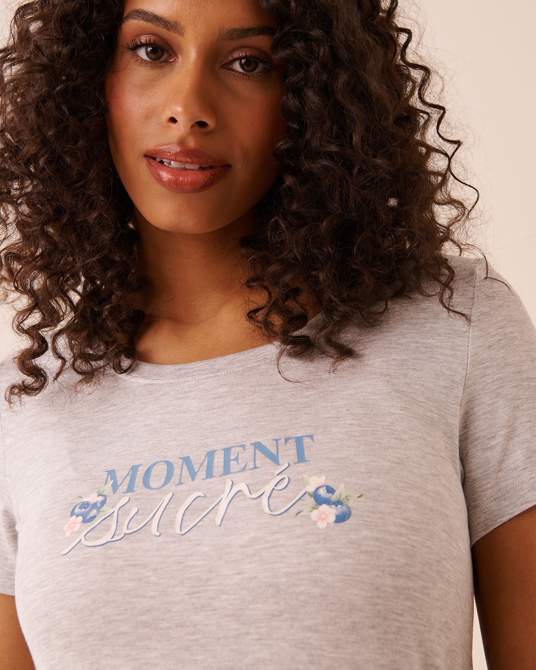 LA VIE EN ROSE Berry Print Soft Jersey T-shirt Grey/Moment sucré 60100190 - View3