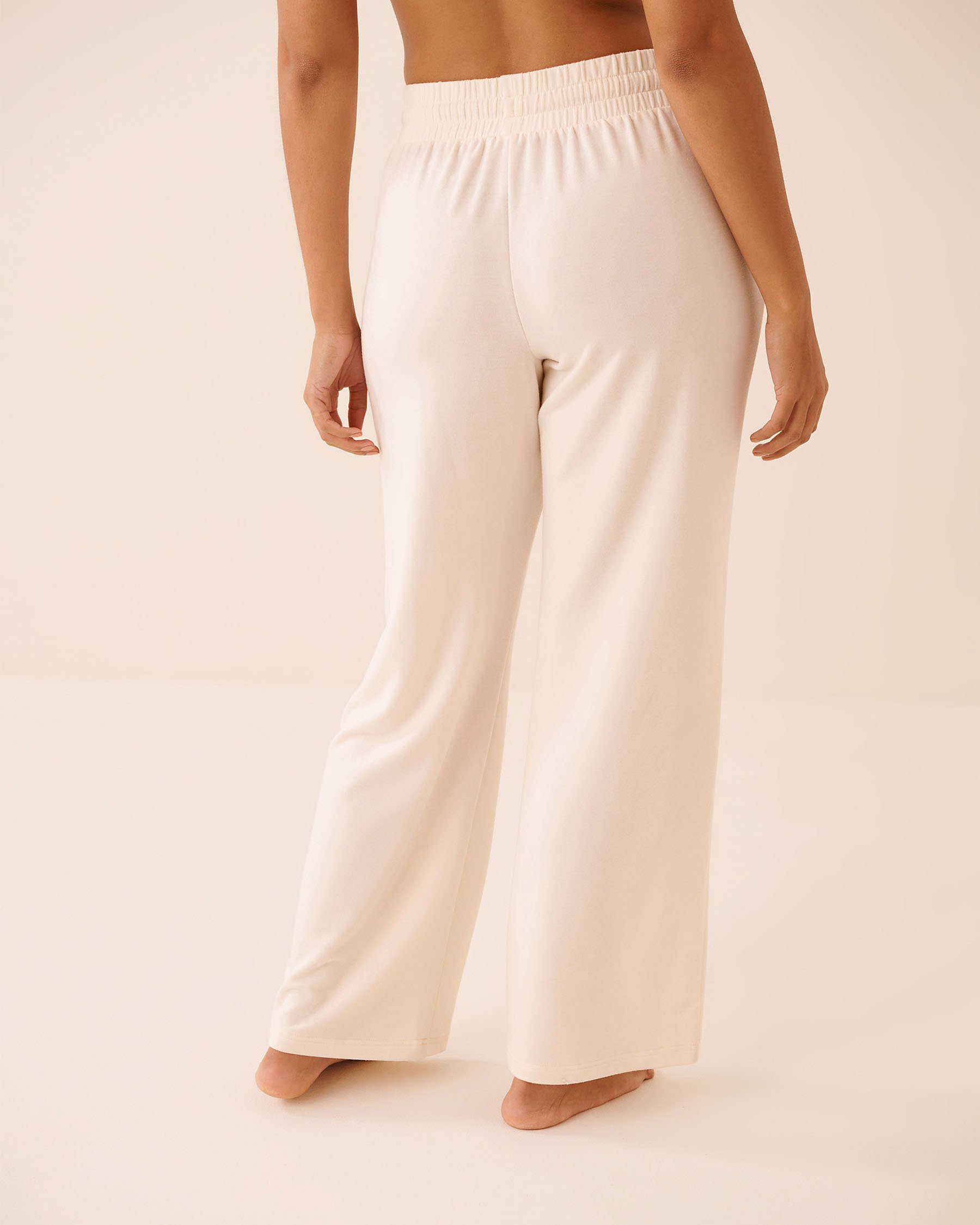 LA VIE EN ROSE Pantalon en molleton Jaune pastel 50200114 - View2