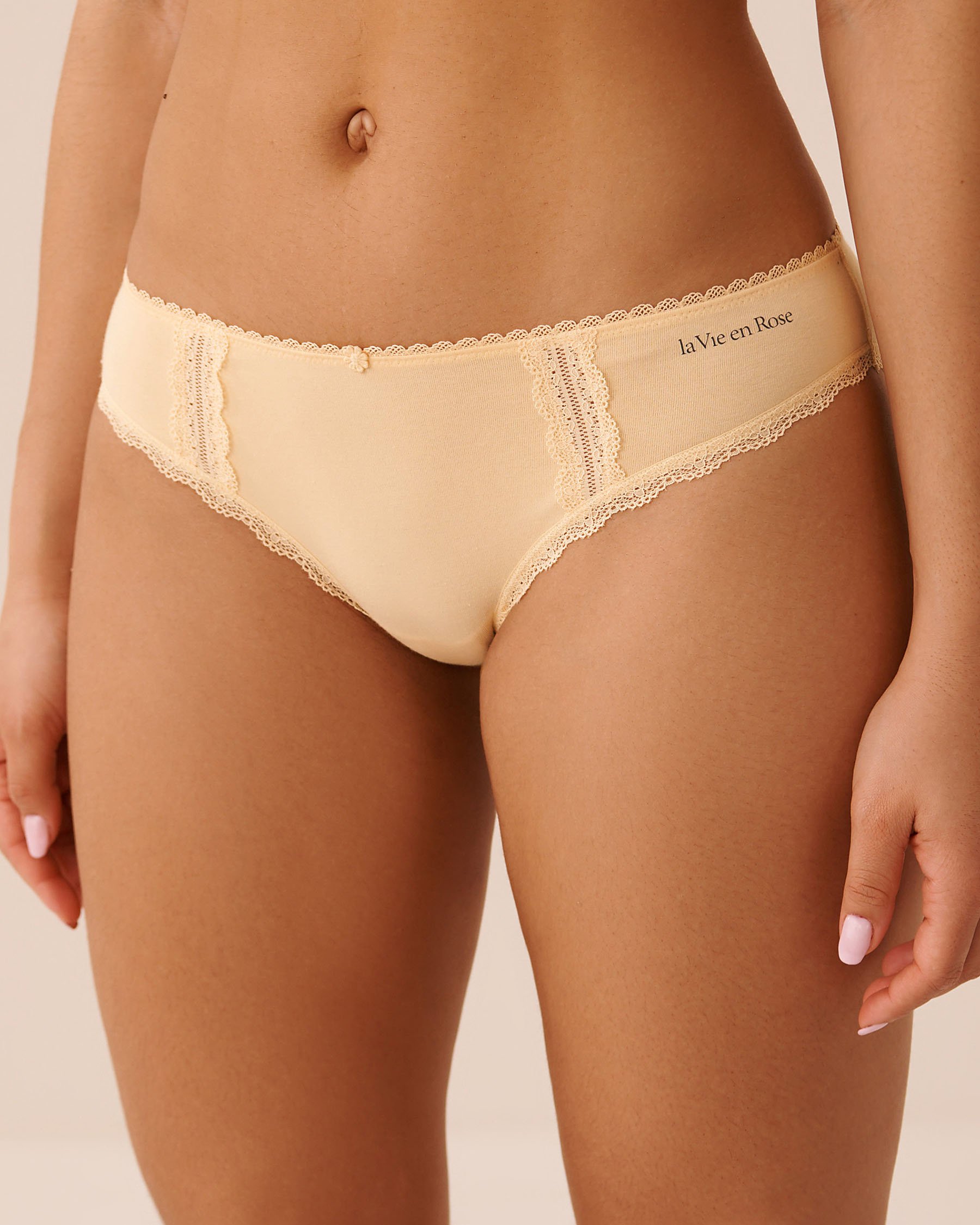 LA VIE EN ROSE Cotton and Lace Detail Bikini Panty Pale Yellow 20100728 - View1
