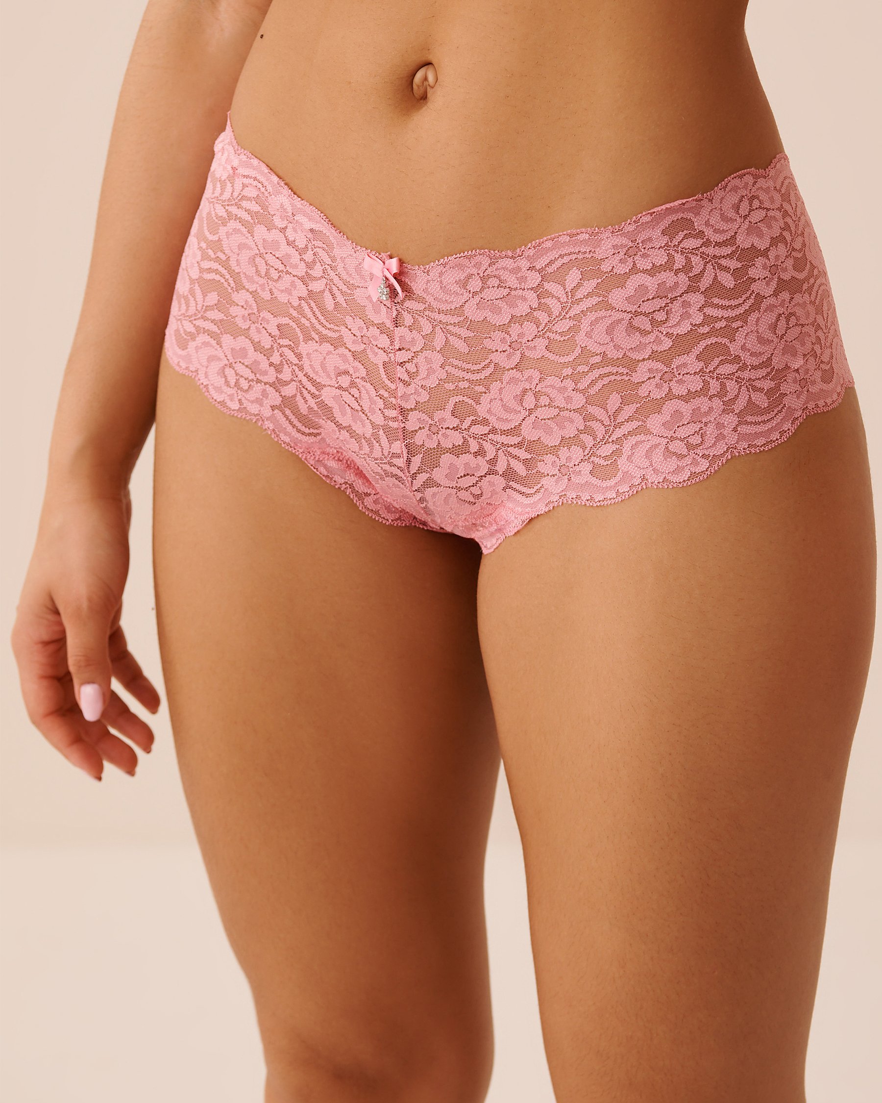 LA VIE EN ROSE Lace Cheeky Panty Blushing Pink 20200775 - View1