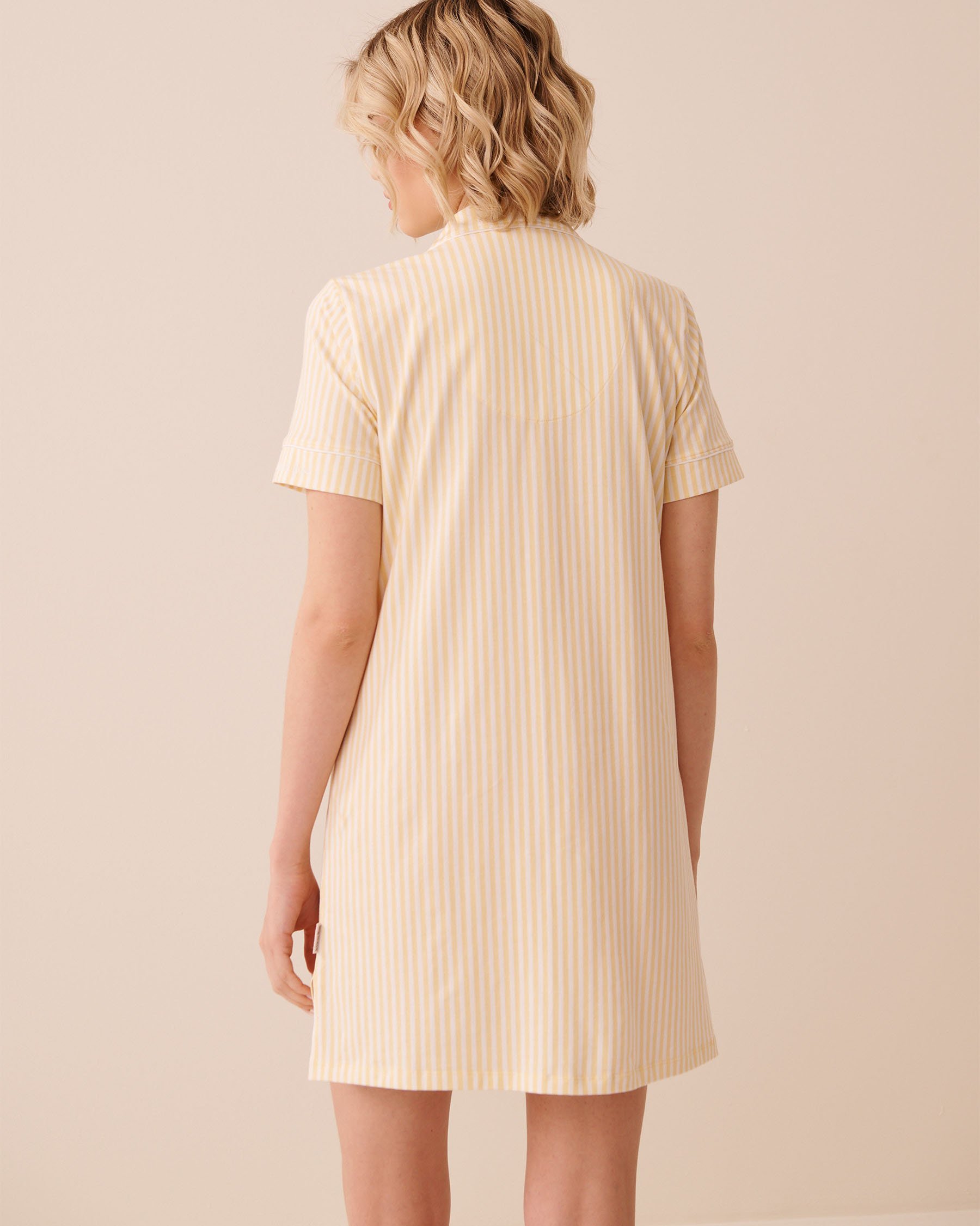 LA VIE EN ROSE Chemise de nuit boutonnée en coton Rayures jaunes 40500485 - View2